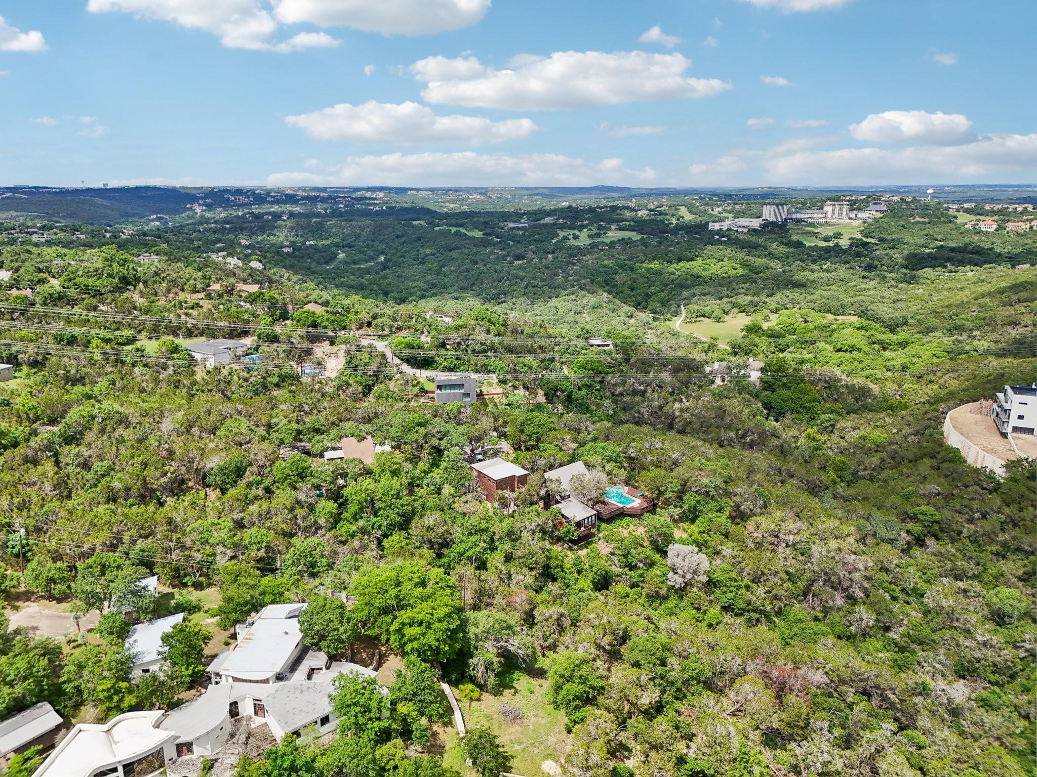 1002 Jousting Pl, Austin, TX 78746