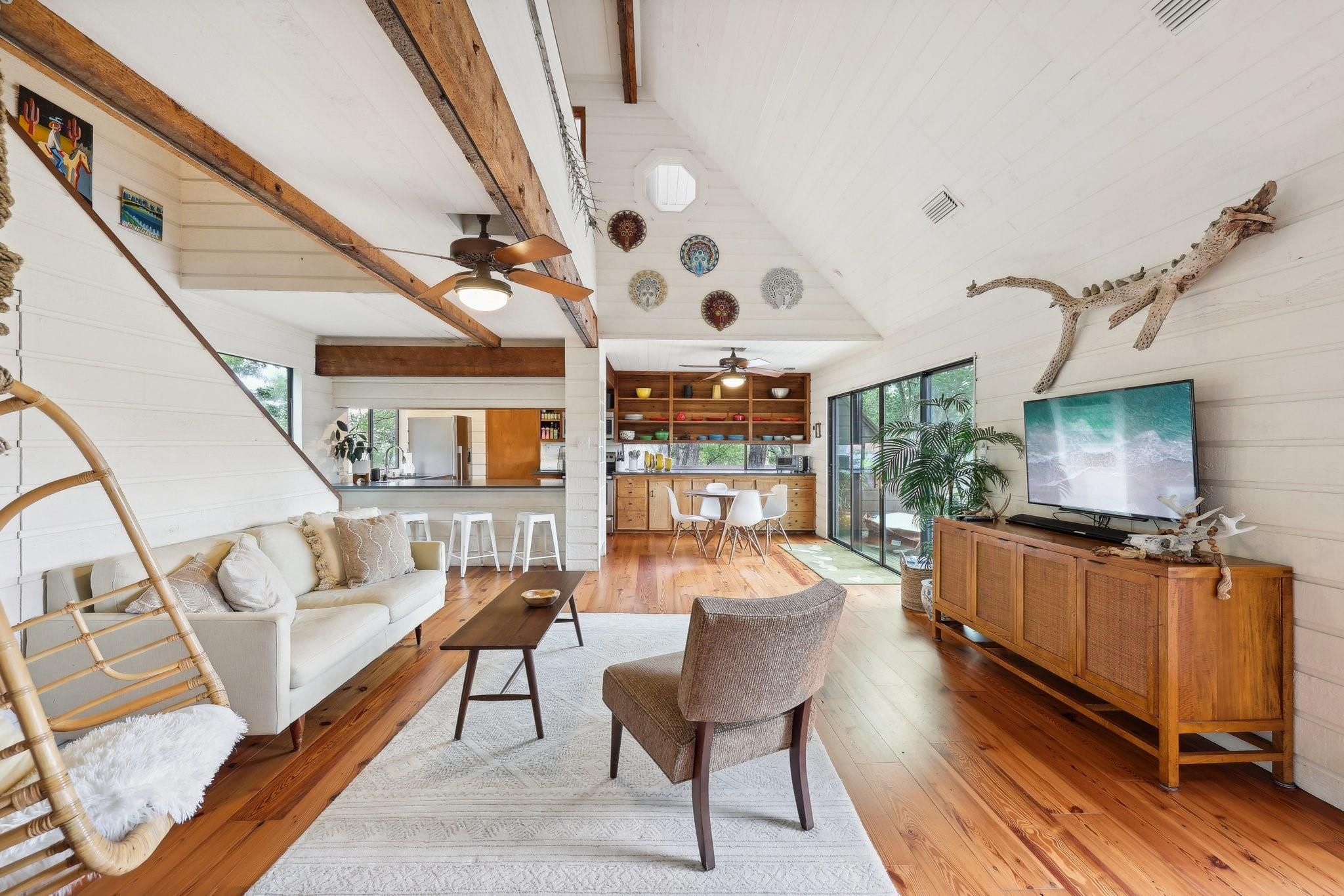 1002 Jousting Pl, Austin, TX 78746