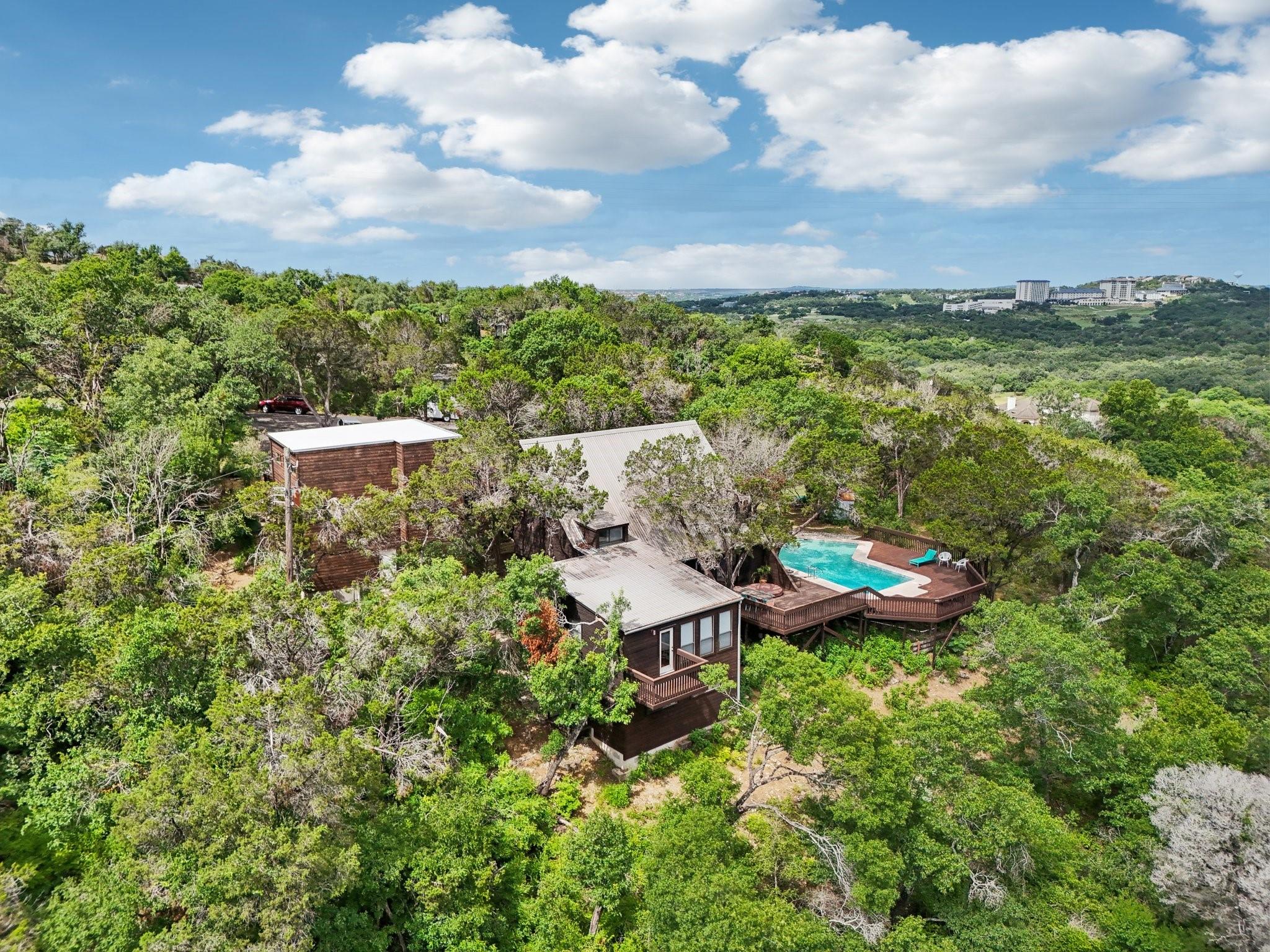 1002 Jousting Pl, Austin, TX 78746