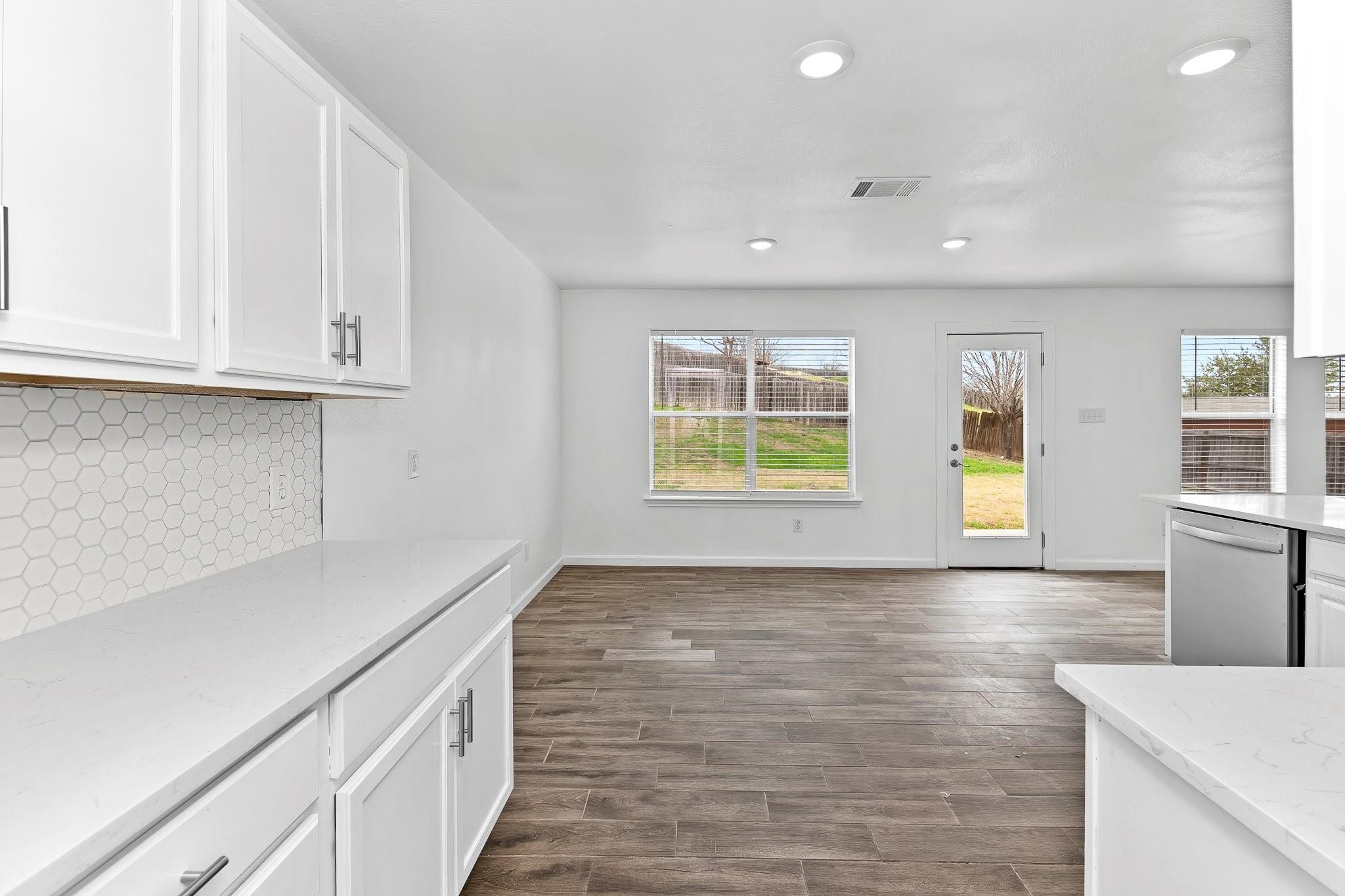 221 Peppergrass Cv, Kyle, TX 78640