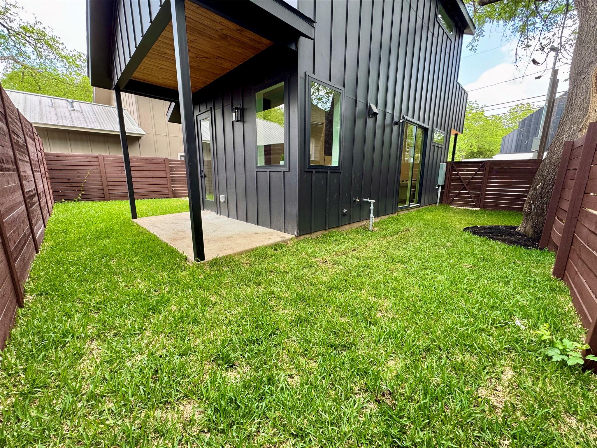 1708 Canterbury St # 2, Austin, TX 78702