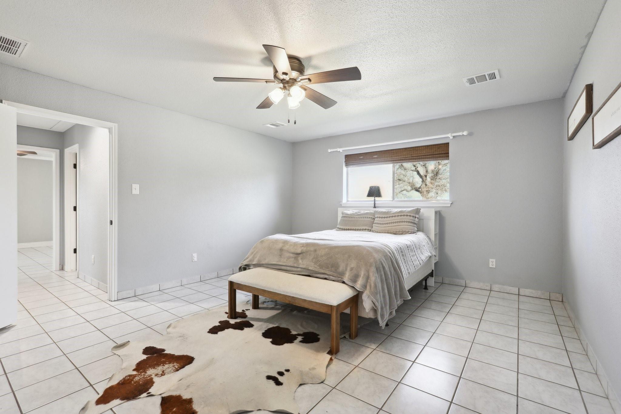 596 Nink Rd, Smithville, TX 78957
