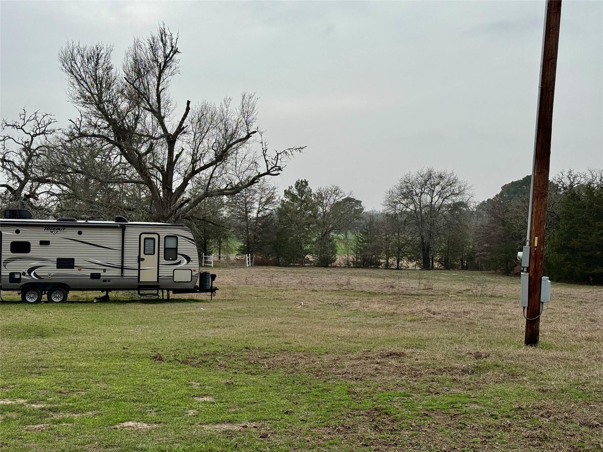 596 Nink Rd, Smithville, TX 78957