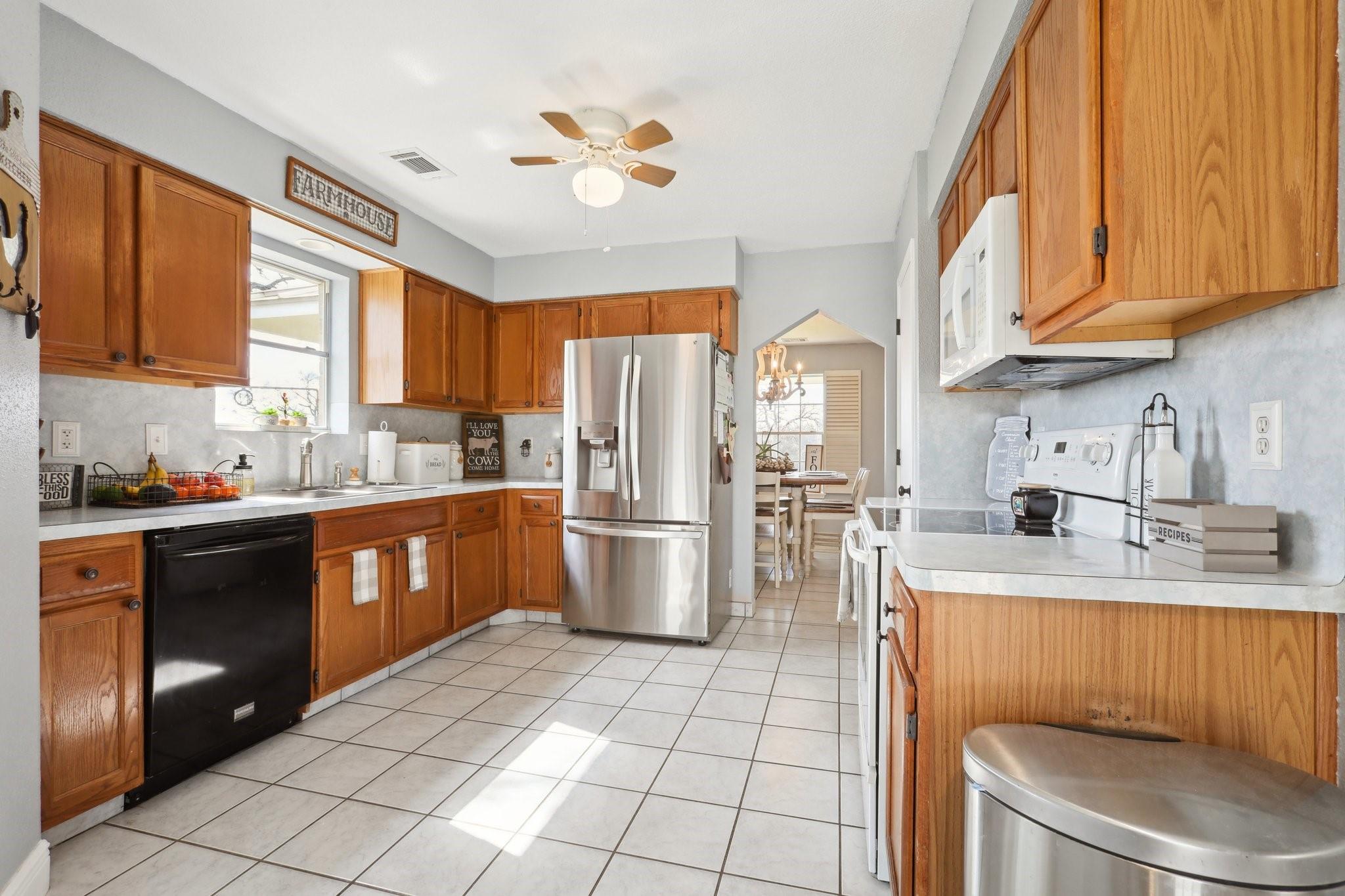 596 Nink Rd, Smithville, TX 78957