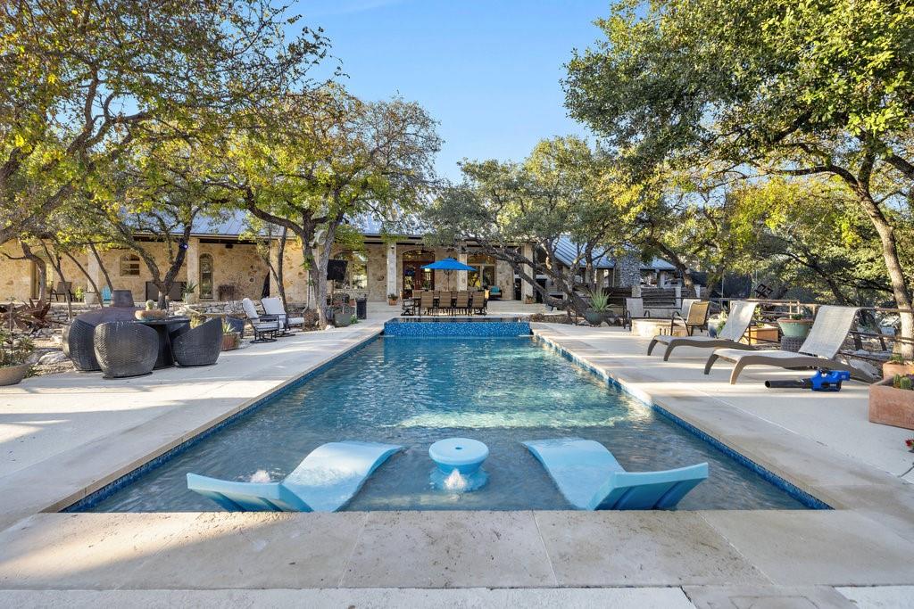 1450 Los Escondidos St, Marble Falls, TX 78654