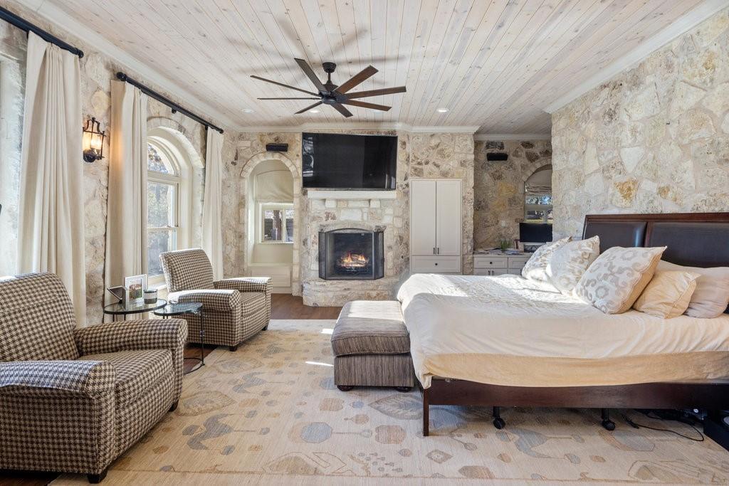 1450 Los Escondidos St, Marble Falls, TX 78654