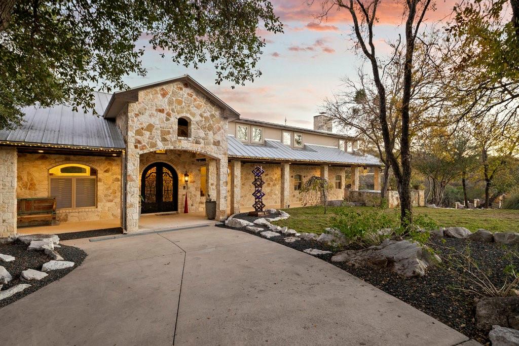 1450 Los Escondidos St, Marble Falls, TX 78654