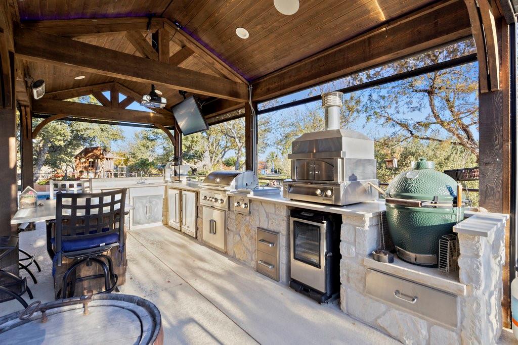 1450 Los Escondidos St, Marble Falls, TX 78654