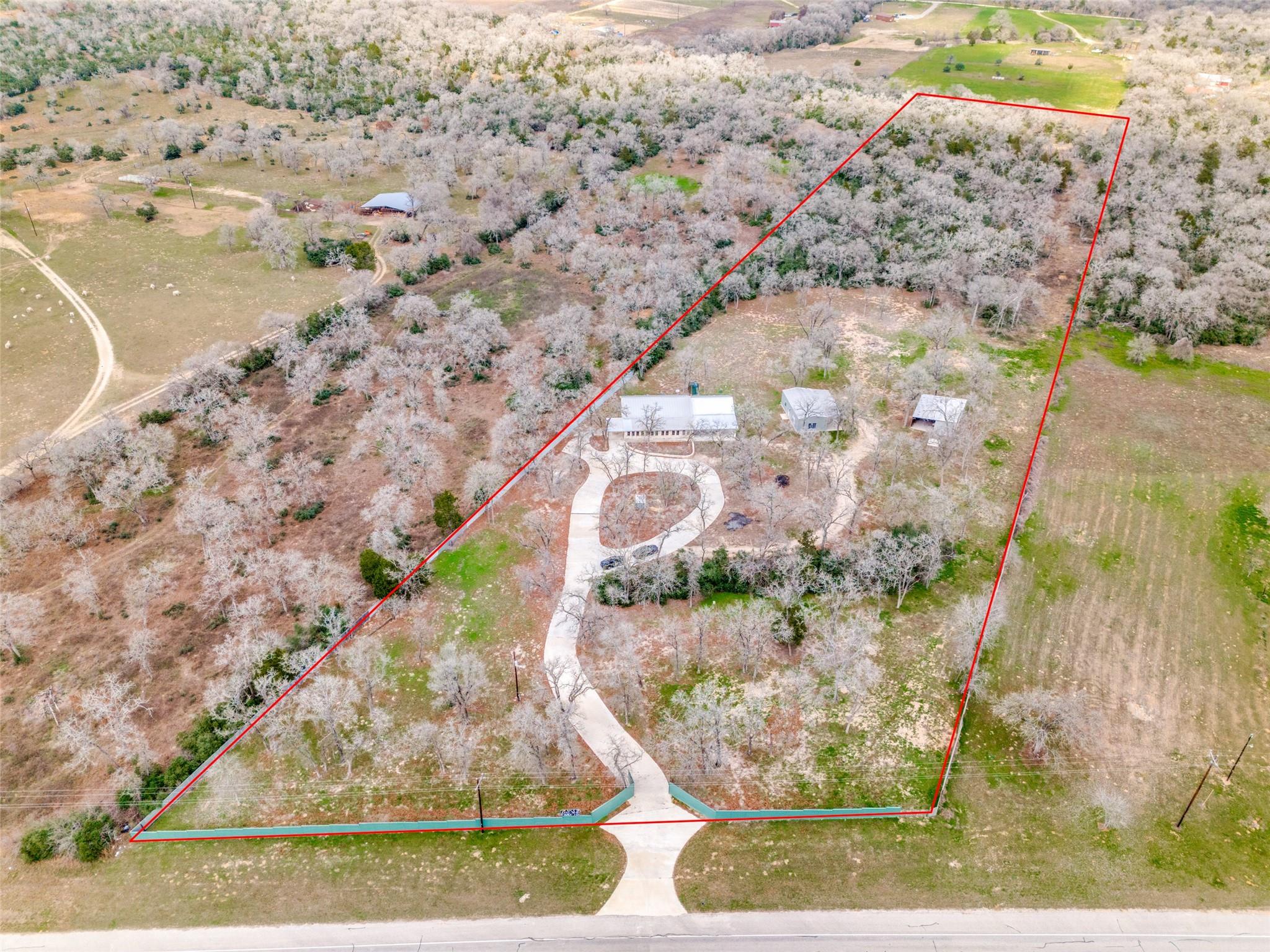 1415 E Highway 90, Luling, TX 78648