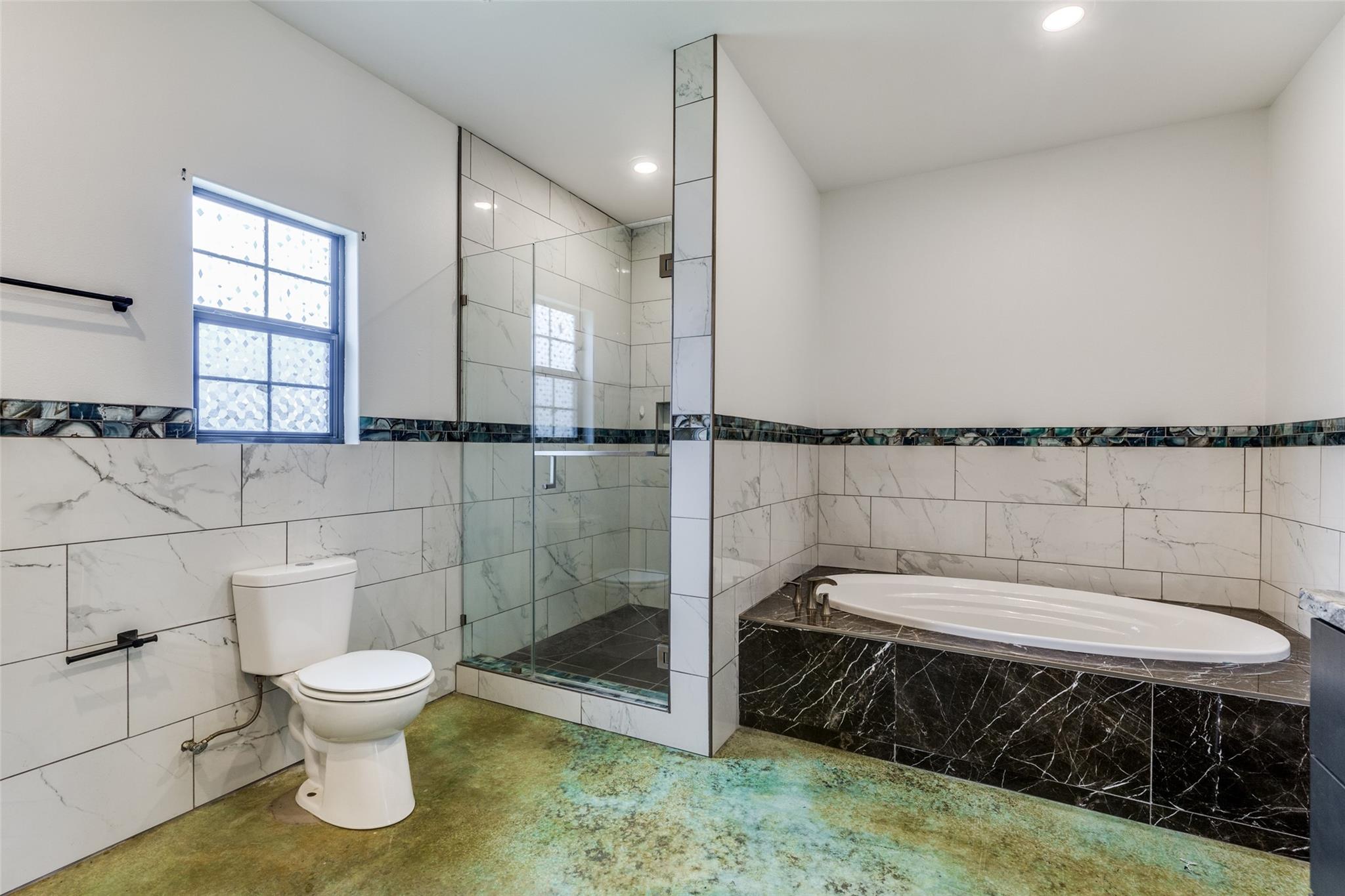 1415 E Highway 90, Luling, TX 78648