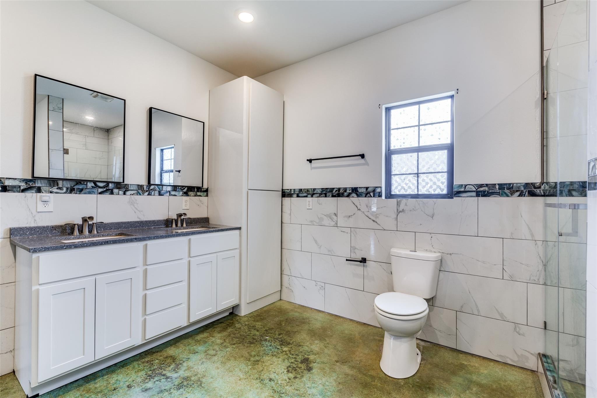 1415 E Highway 90, Luling, TX 78648