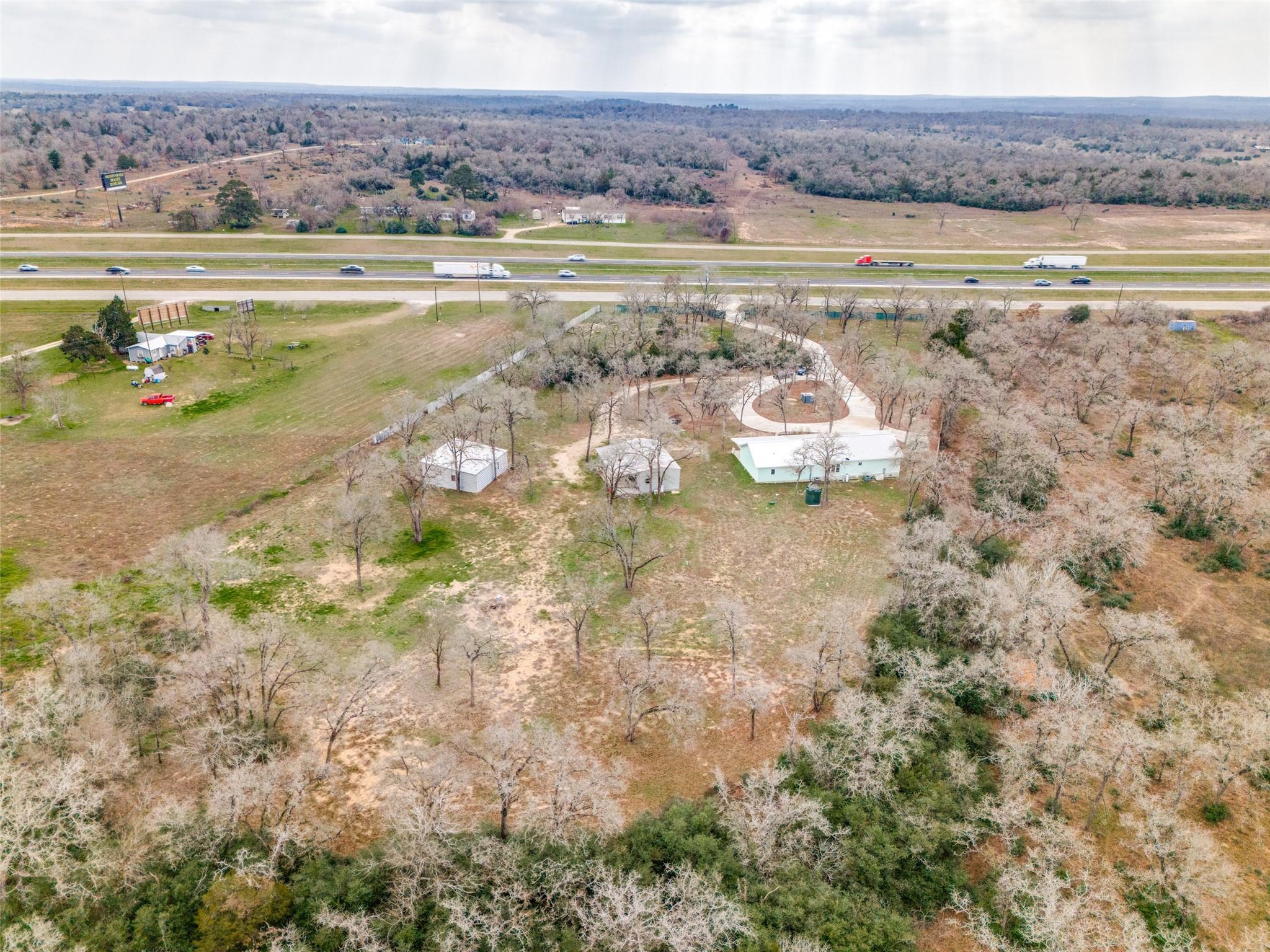 1415 E Highway 90, Luling, TX 78648
