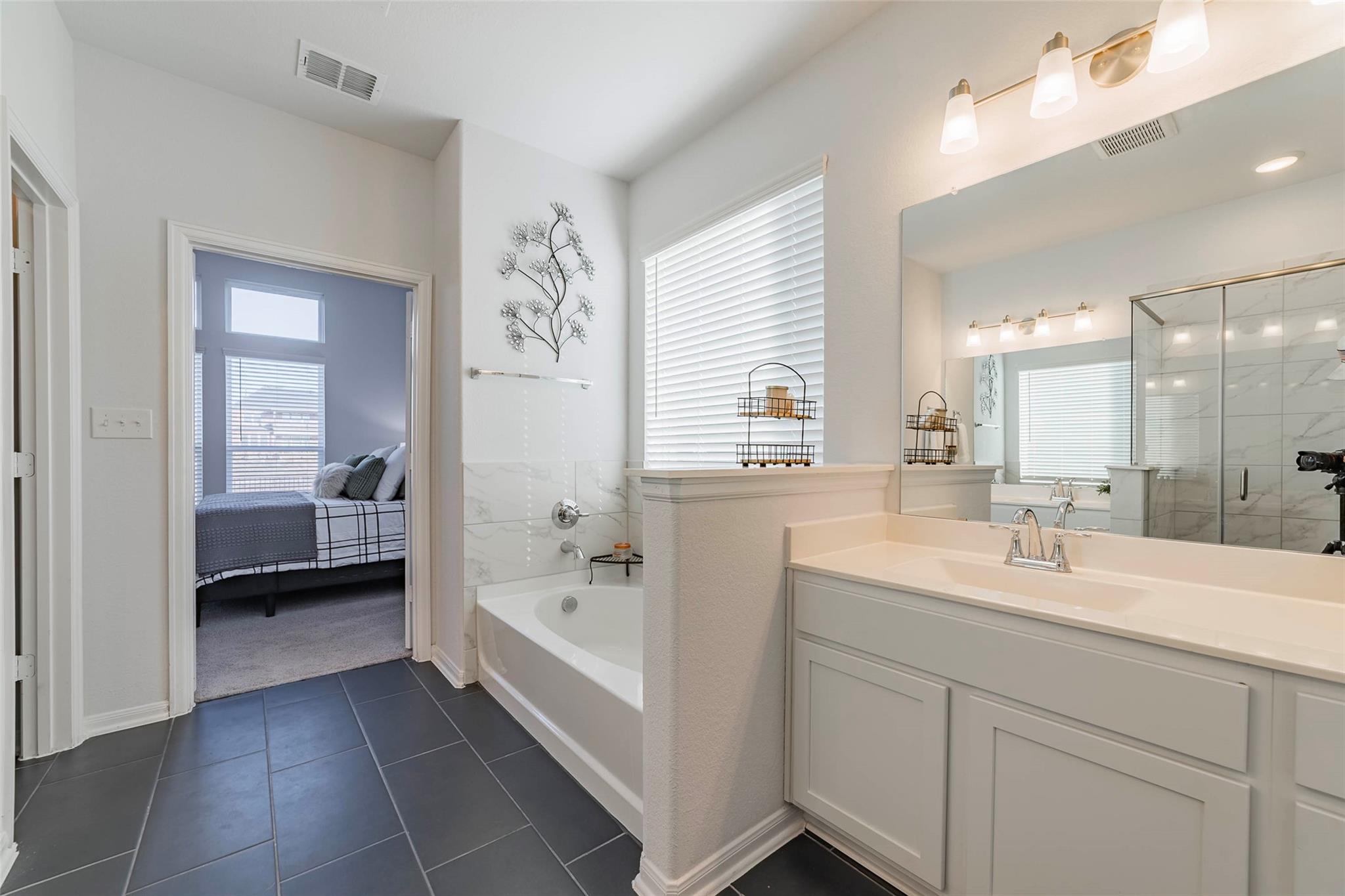 698 Cherrystone Loop, Buda, TX 78610