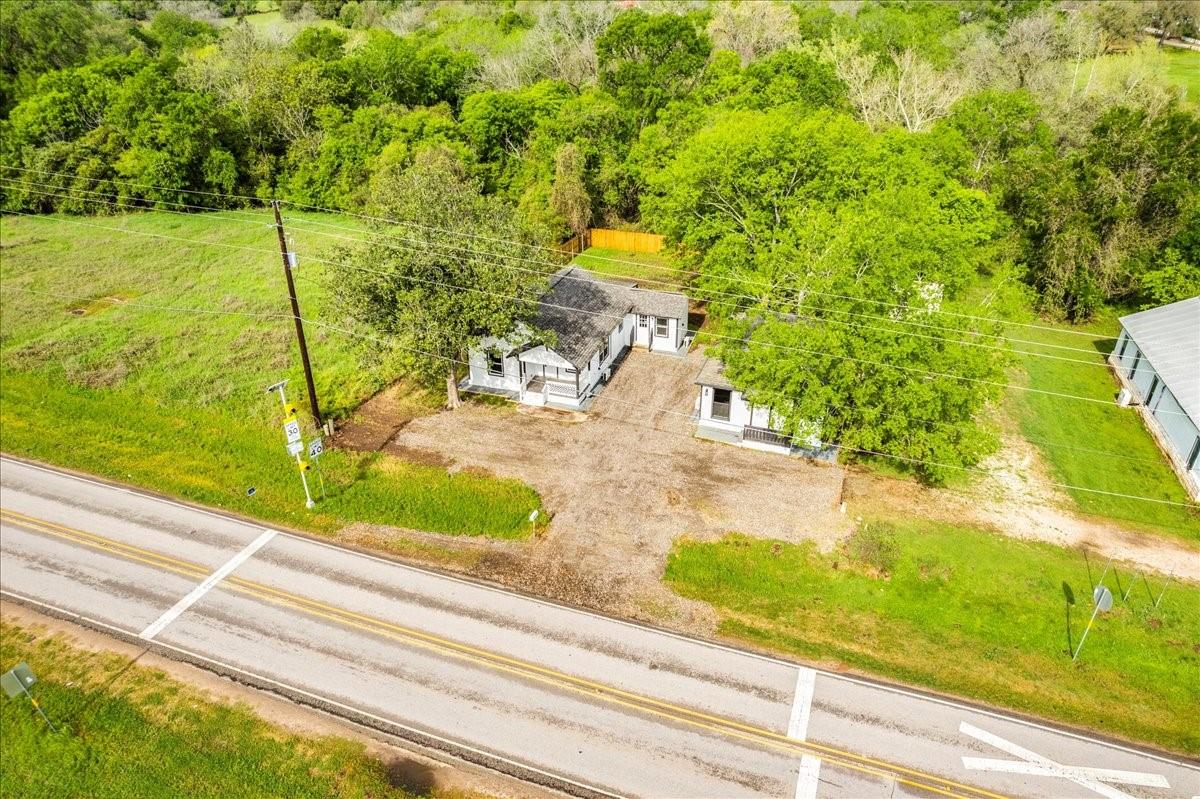 112 Gazley St, Smithville, TX 78957