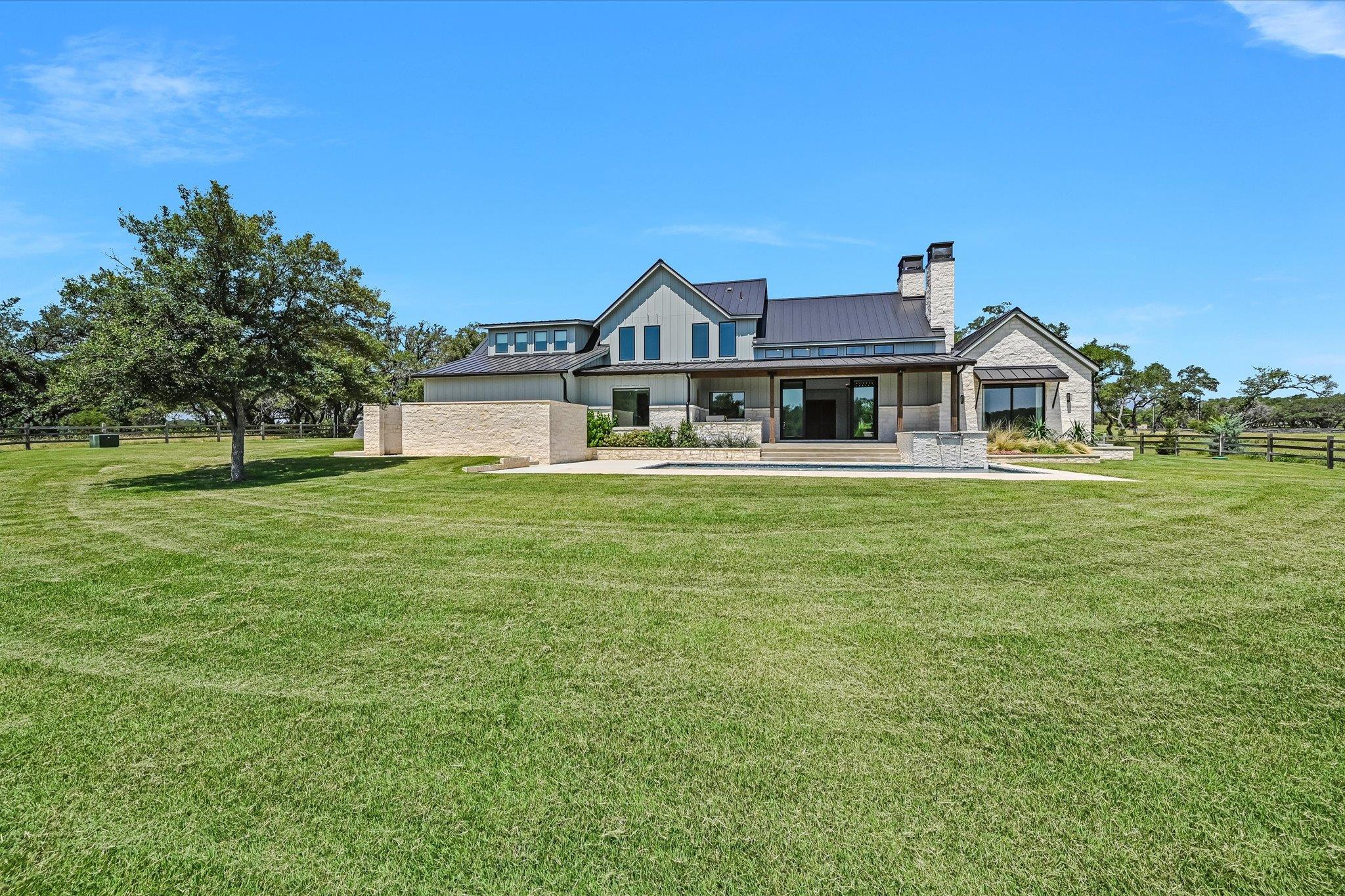 191 Flat Creek Trl, Wimberley, TX 78676