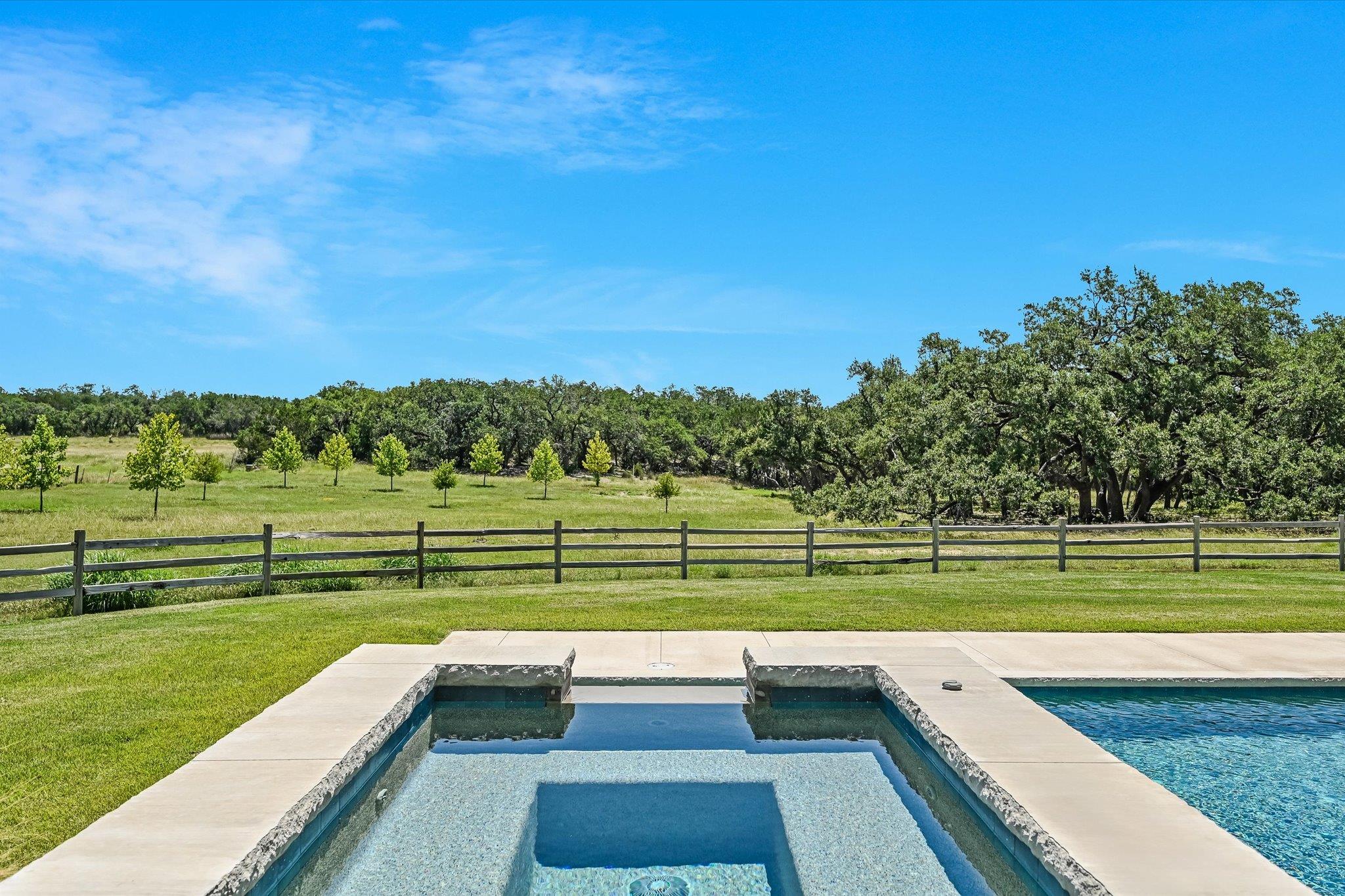 191 Flat Creek Trl, Wimberley, TX 78676