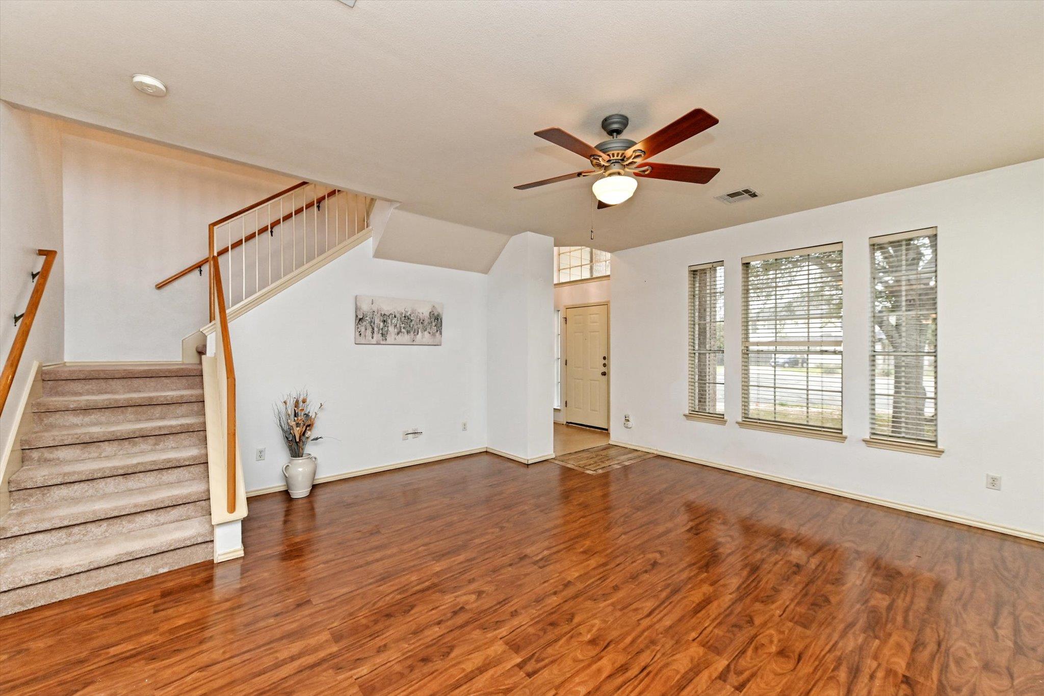 4437 Chickasaw Ct, Austin, TX 78749