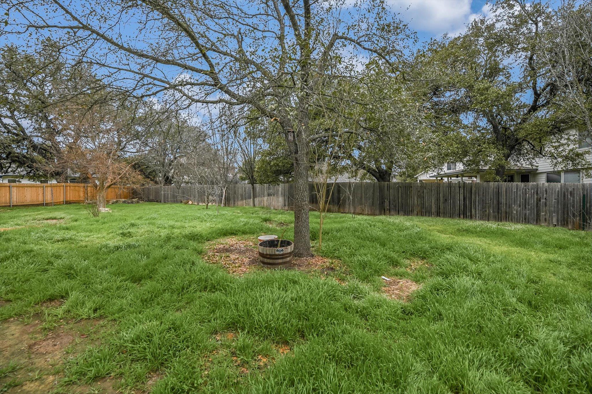 4437 Chickasaw Ct, Austin, TX 78749