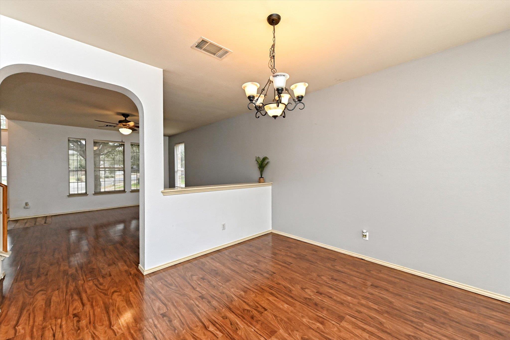 4437 Chickasaw Ct, Austin, TX 78749