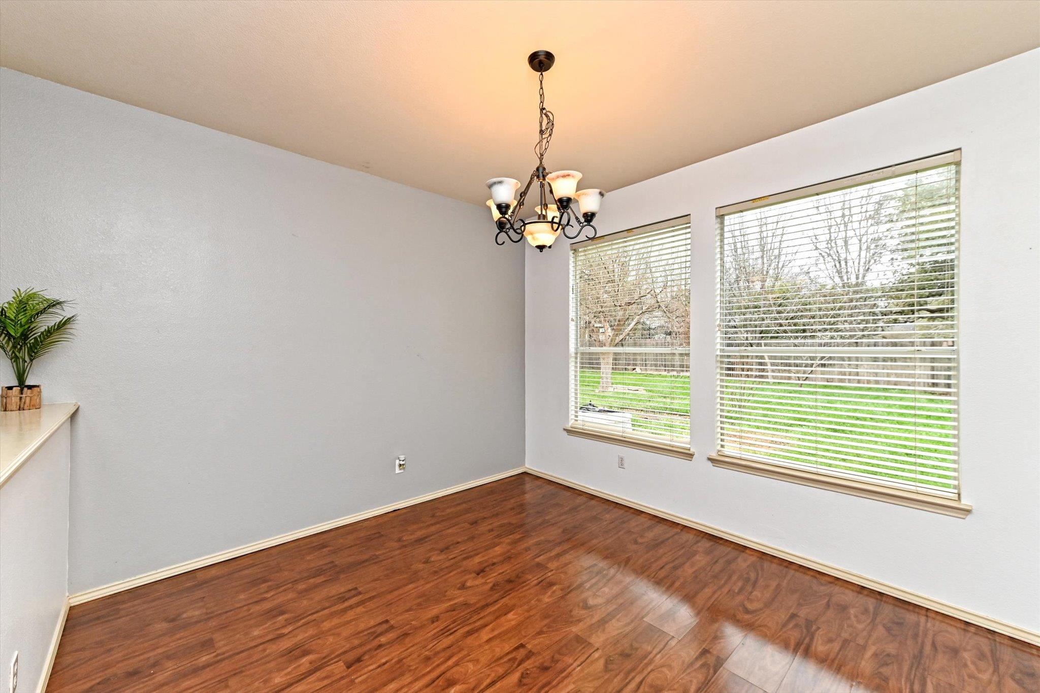 4437 Chickasaw Ct, Austin, TX 78749