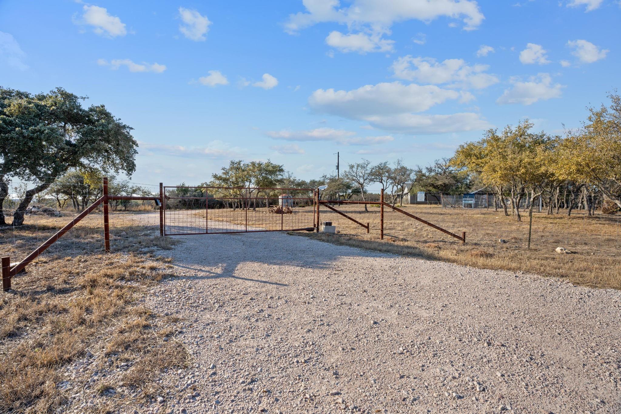 395 Sendero, Round Mountain, TX 78663