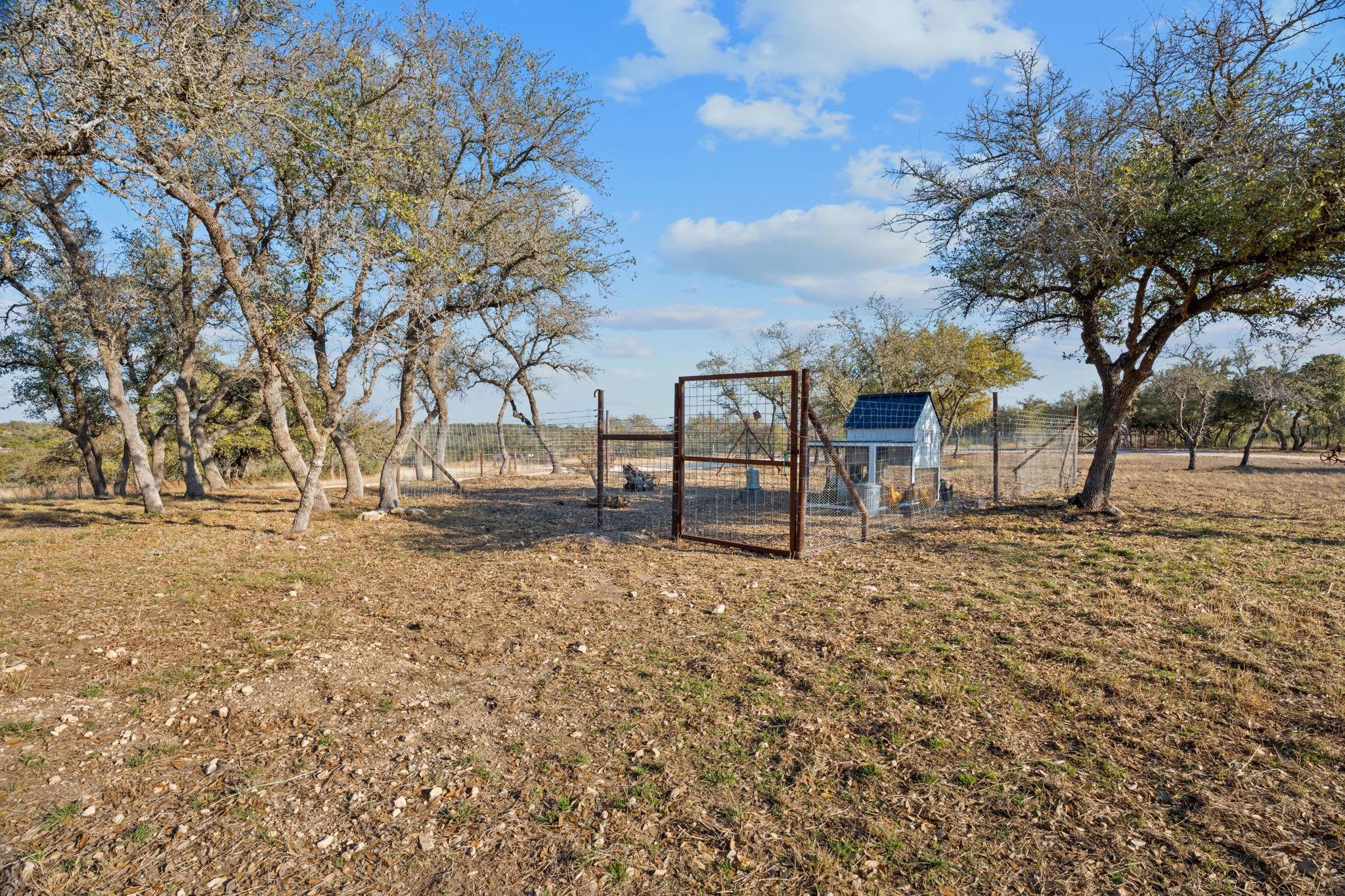 395 Sendero, Round Mountain, TX 78663