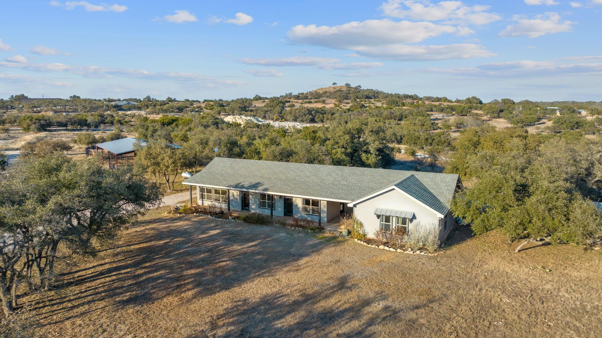 395 Sendero, Round Mountain, TX 78663