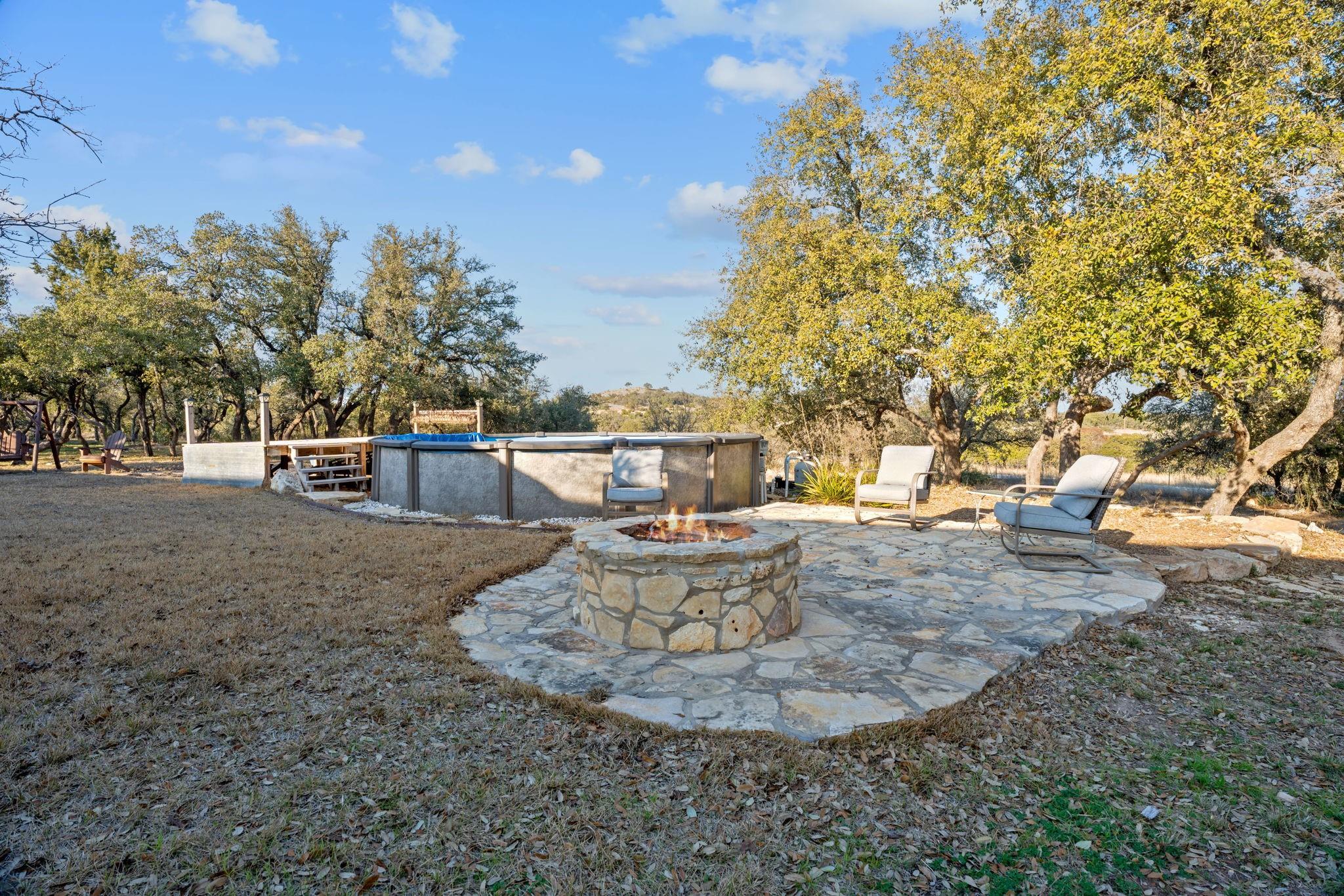 395 Sendero, Round Mountain, TX 78663