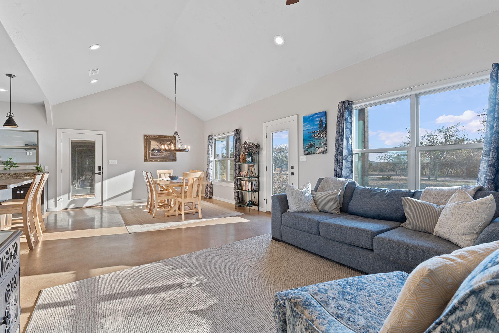 395 Sendero, Round Mountain, TX 78663