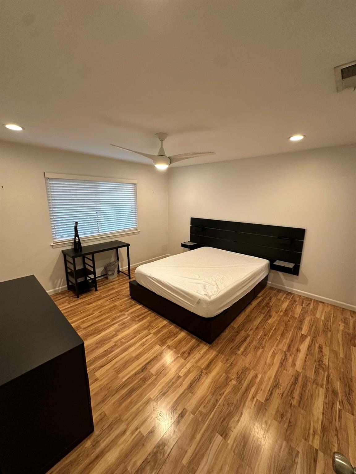 2907 Pearl St # 105, Austin, TX 78705