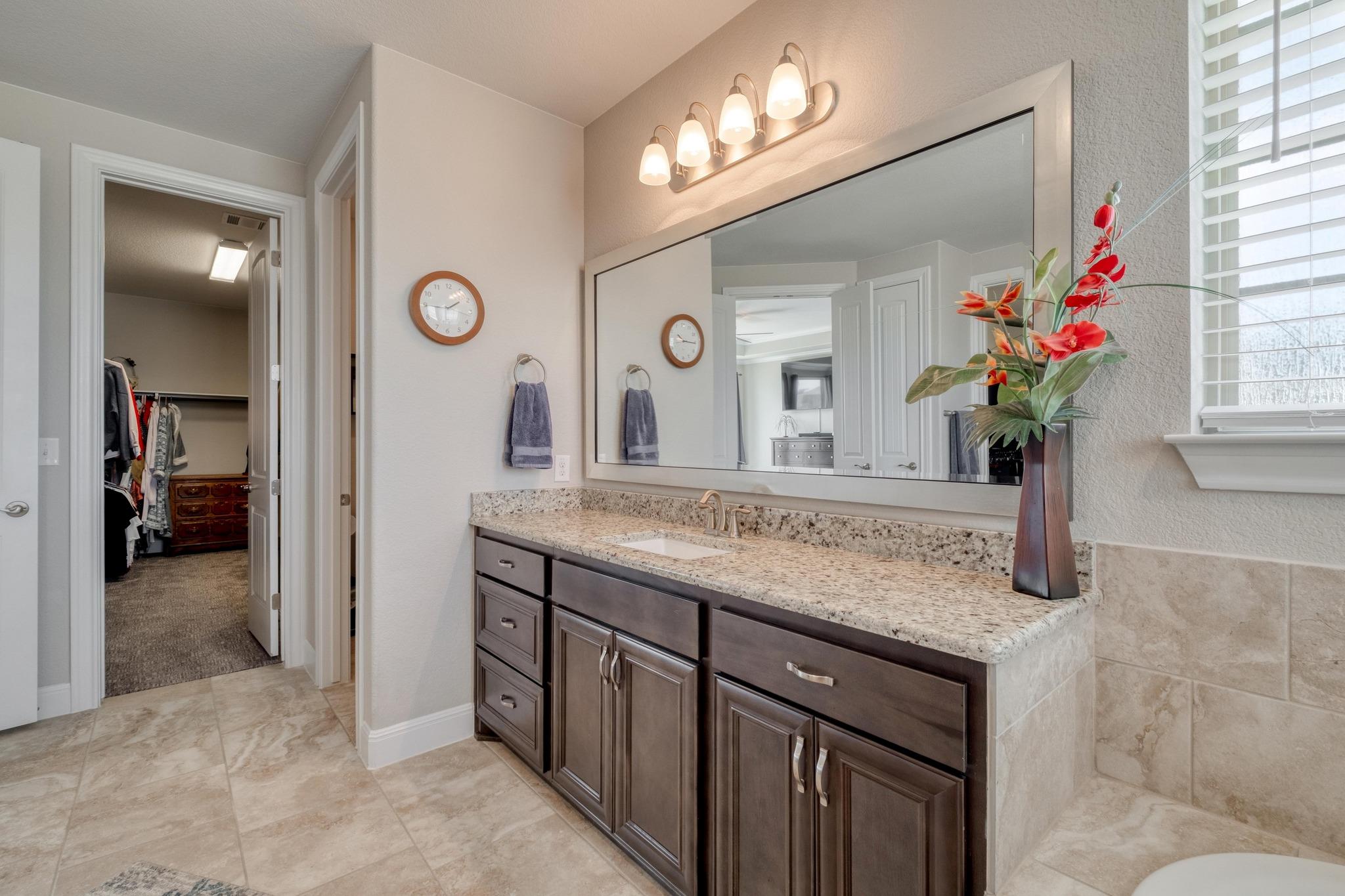 469 Bold Sundown, Liberty Hill, TX 78642