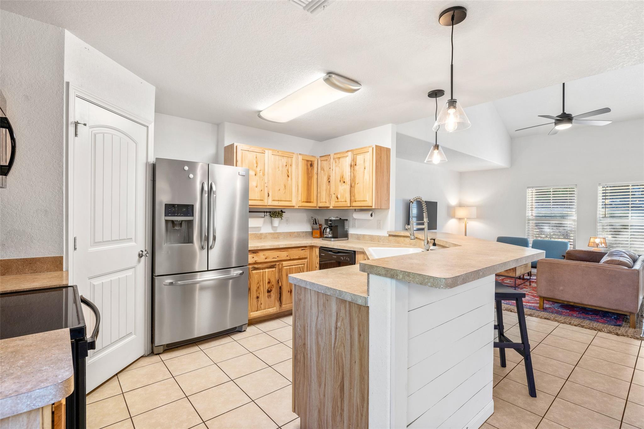 5445 Chimney Rock, Canyon Lake, TX 78133