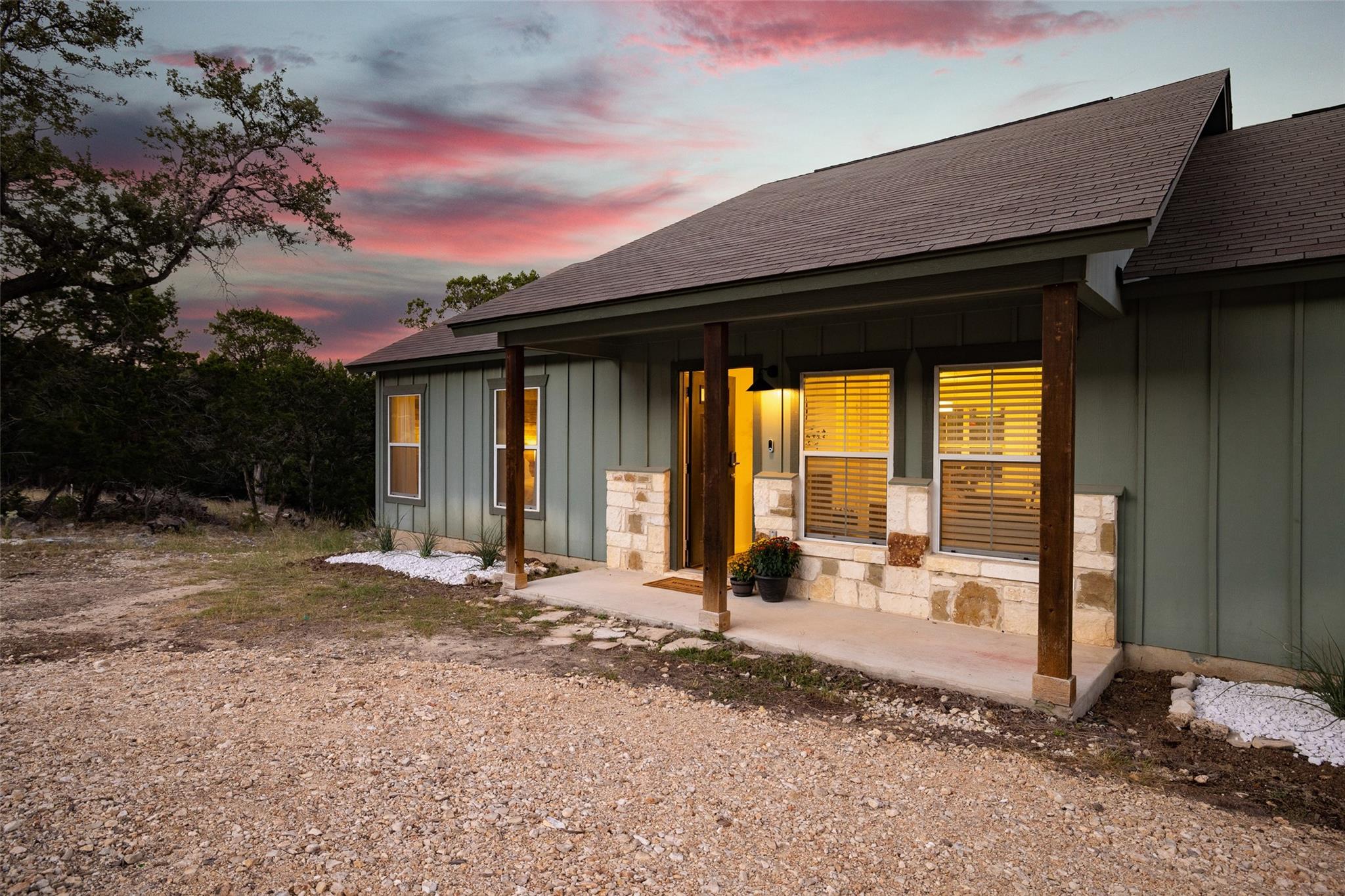 5445 Chimney Rock, Canyon Lake, TX 78133
