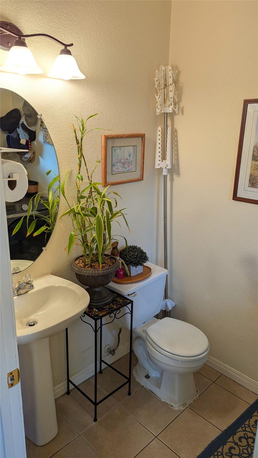 7517 Lazy Creek Dr, Austin, TX 78724