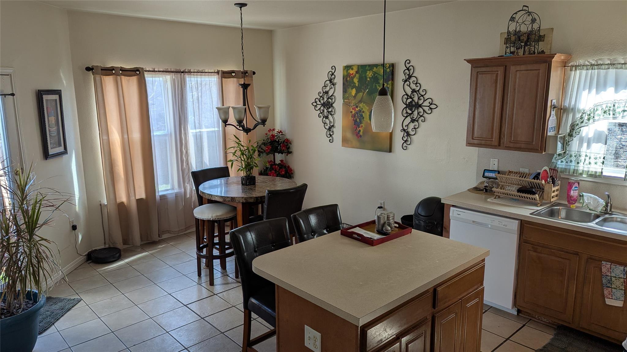 7517 Lazy Creek Dr, Austin, TX 78724