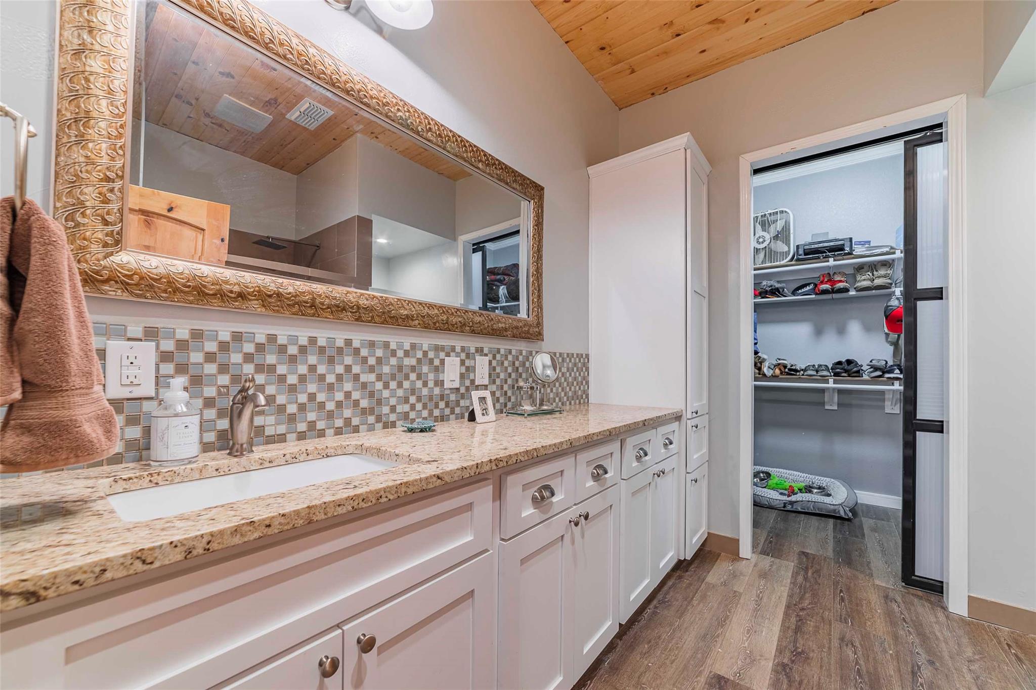 2274 N River Rd, Lampasas, TX 76550