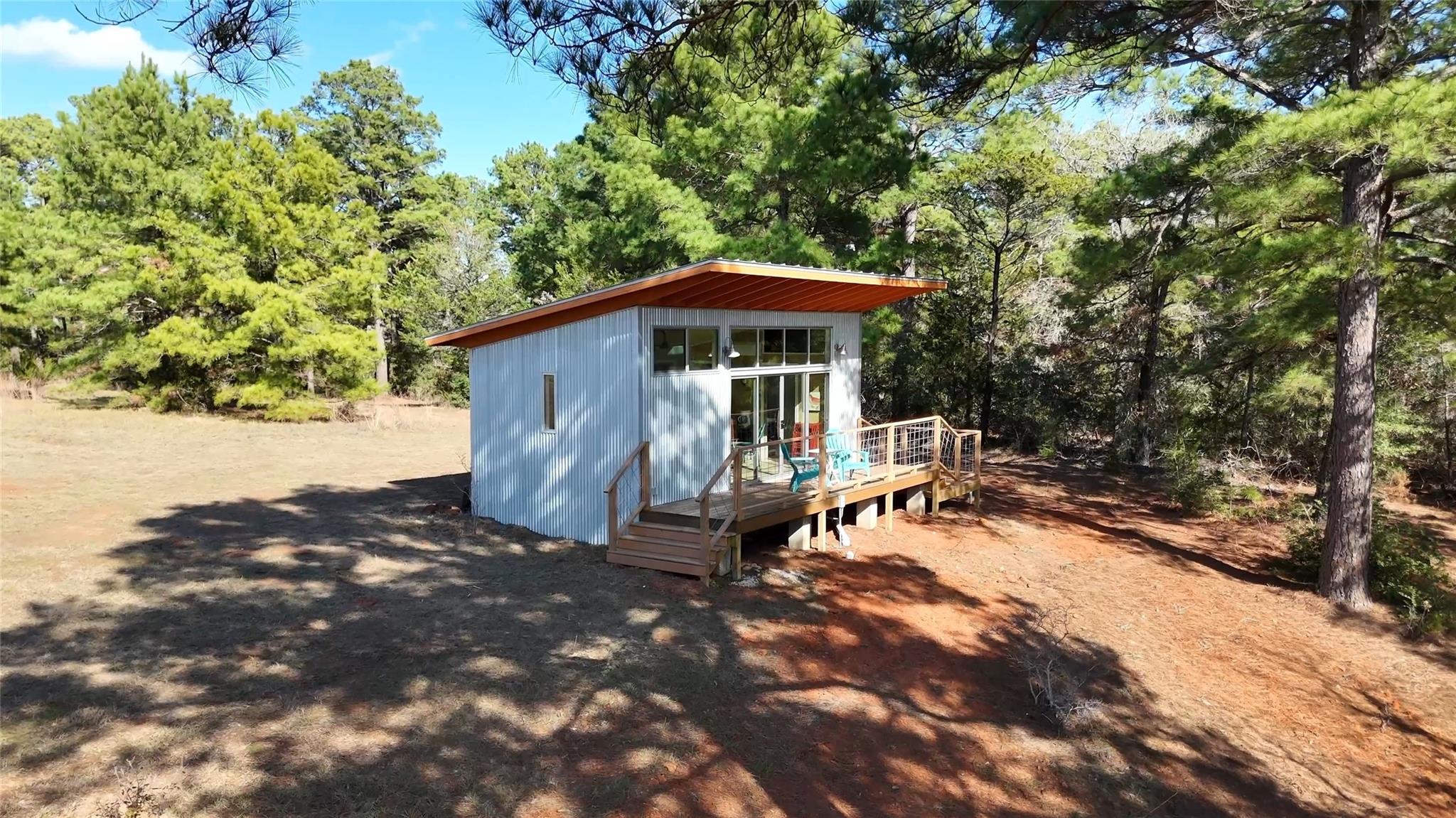 338 Copeland Hill Rd, Smithville, TX 78957