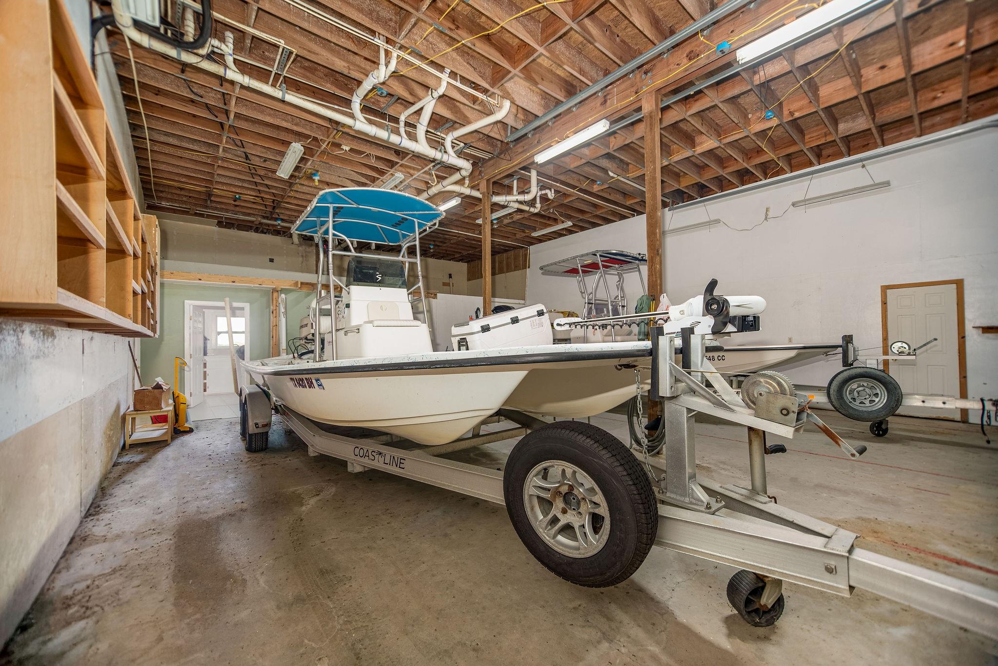 19 Dewberry Ln, Seadrift, TX 77983