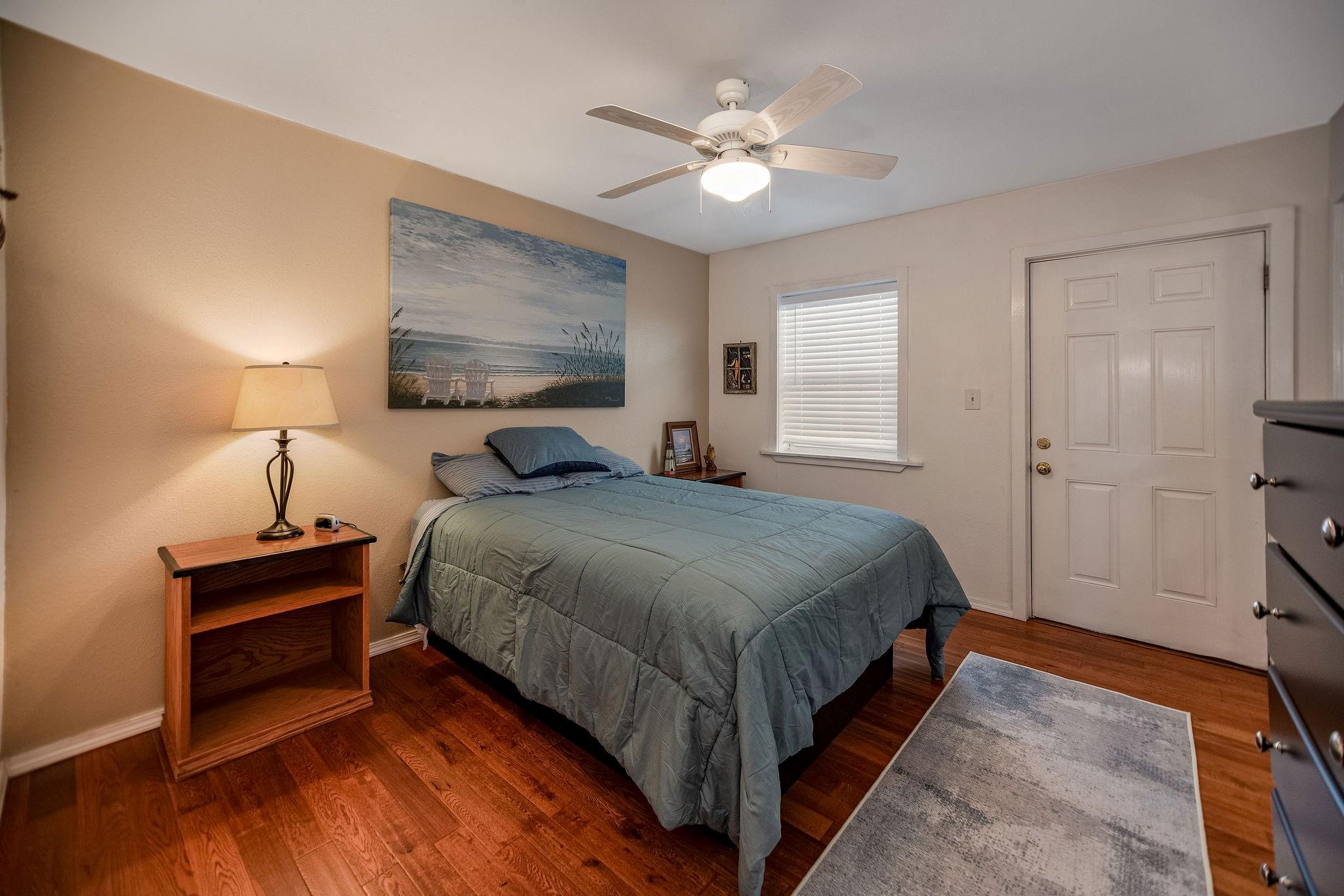 19 Dewberry Ln, Seadrift, TX 77983