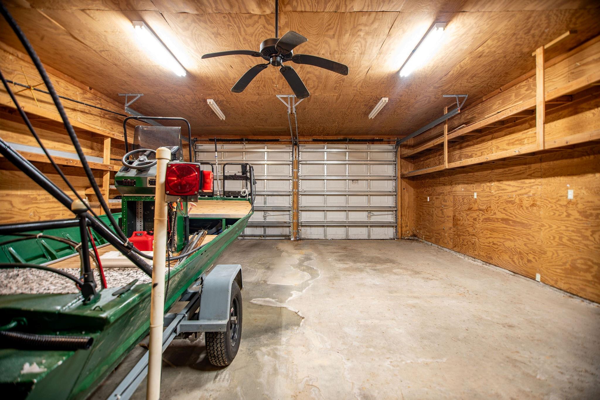 19 Dewberry Ln, Seadrift, TX 77983
