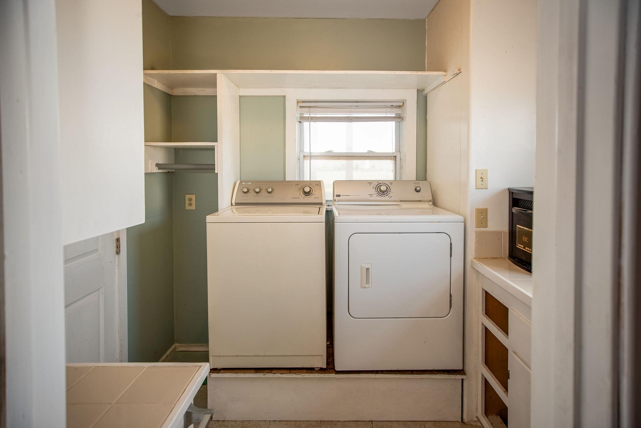19 Dewberry Ln, Seadrift, TX 77983