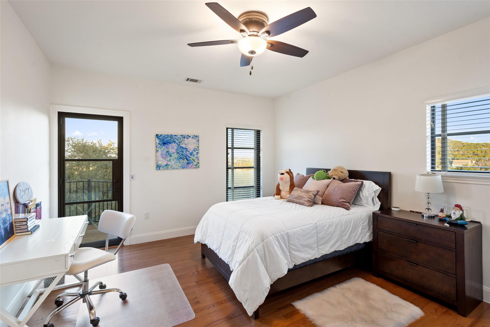 3 Coleridge Ln, Austin, TX 78746