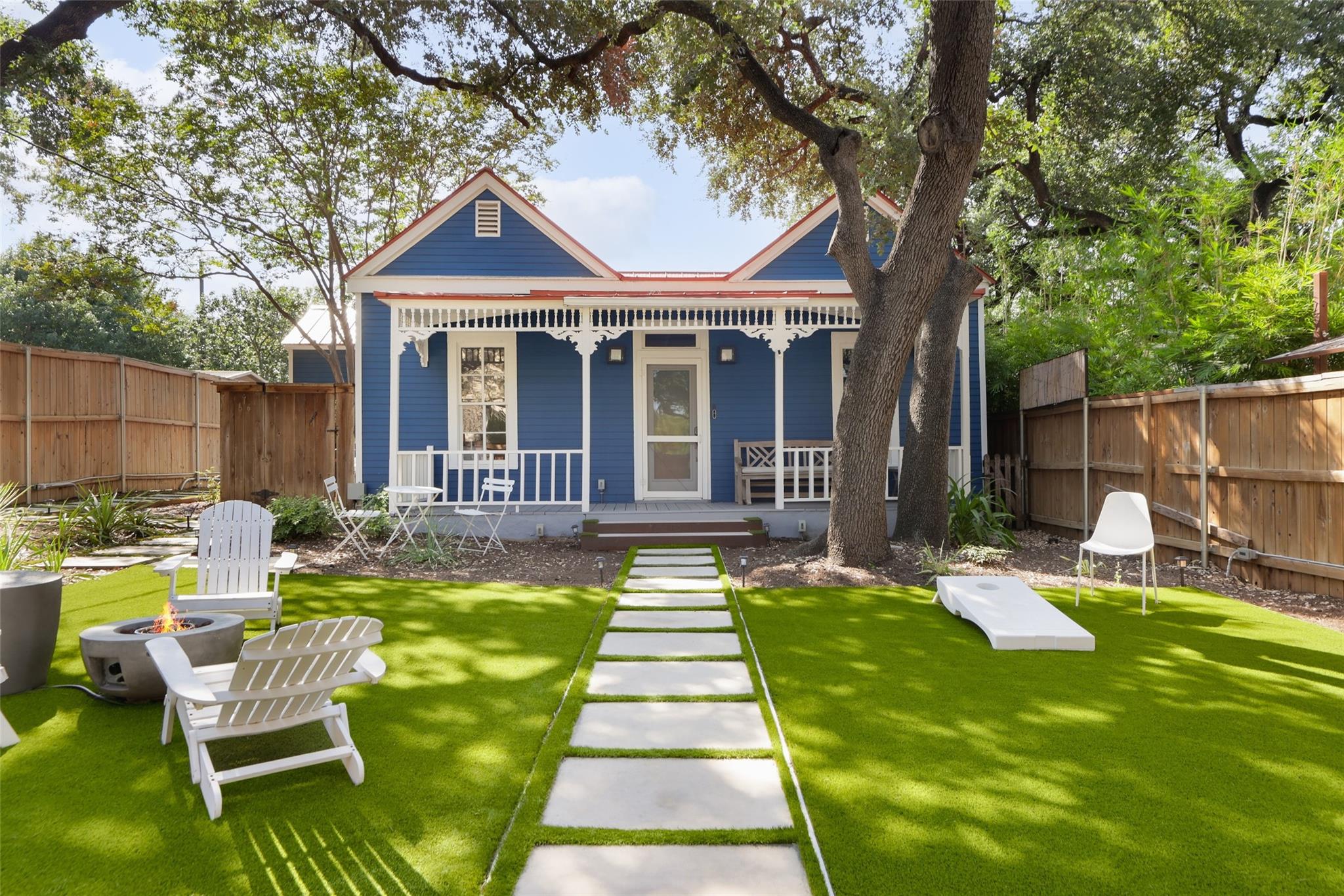 1504 Brackenridge St, Austin, TX 78704