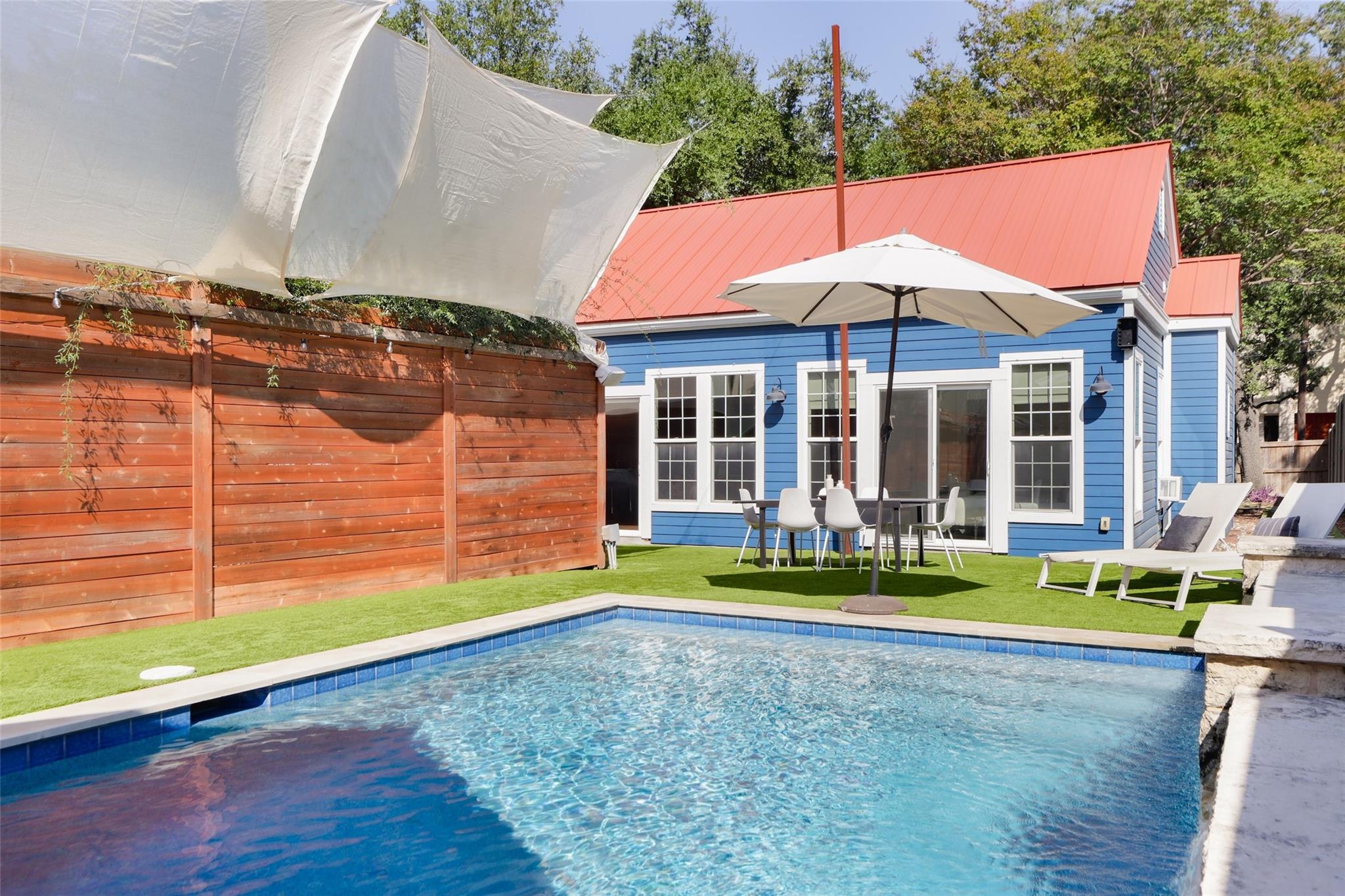 1504 Brackenridge St, Austin, TX 78704