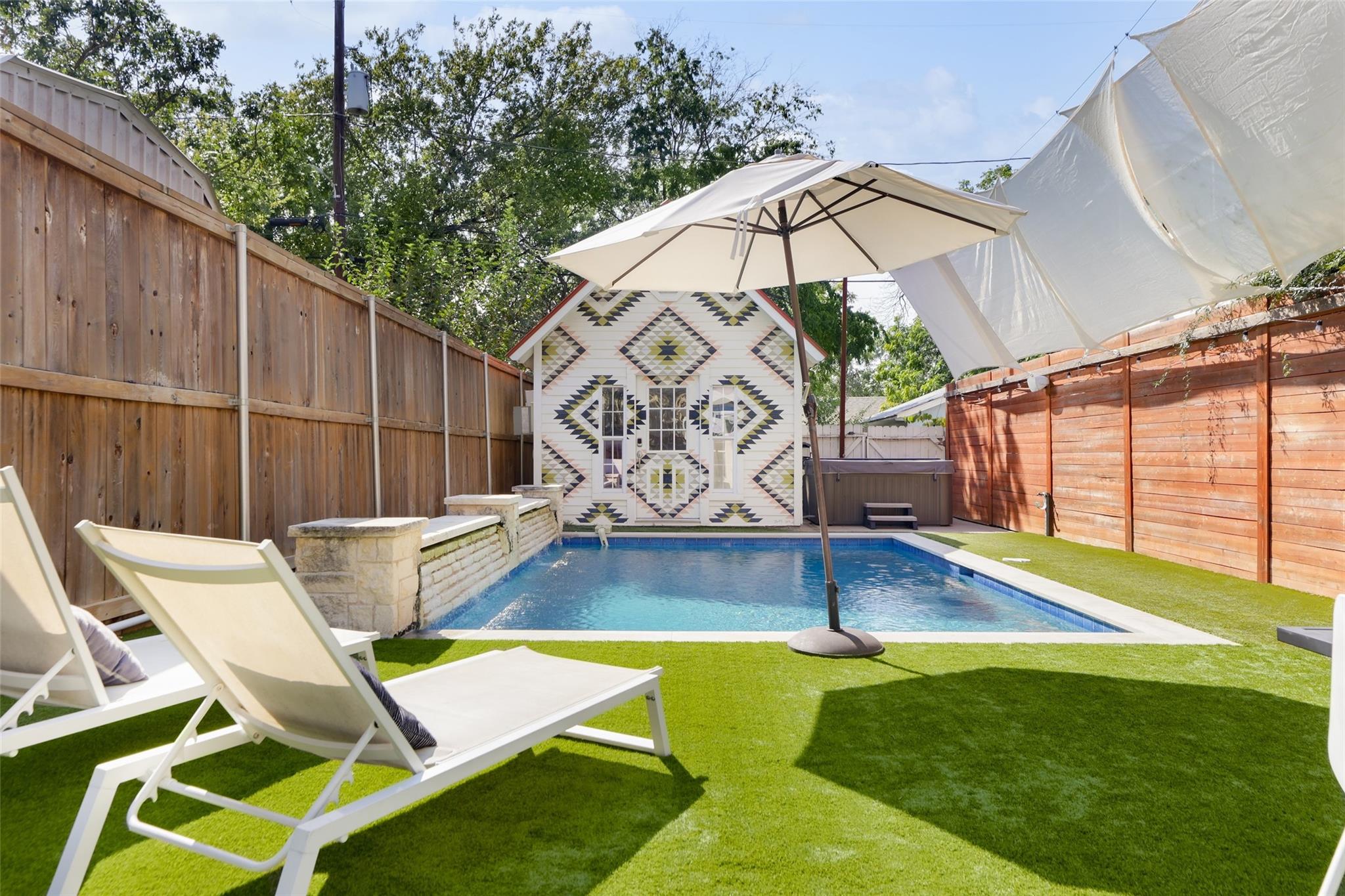 1504 Brackenridge St, Austin, TX 78704