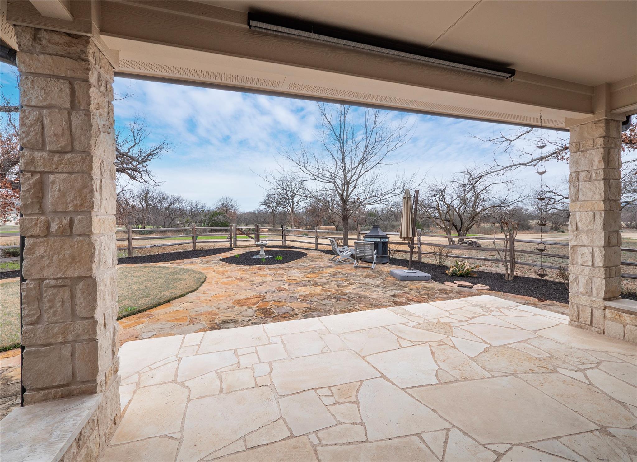 112 Chaumont St, Kingsland, TX 78639