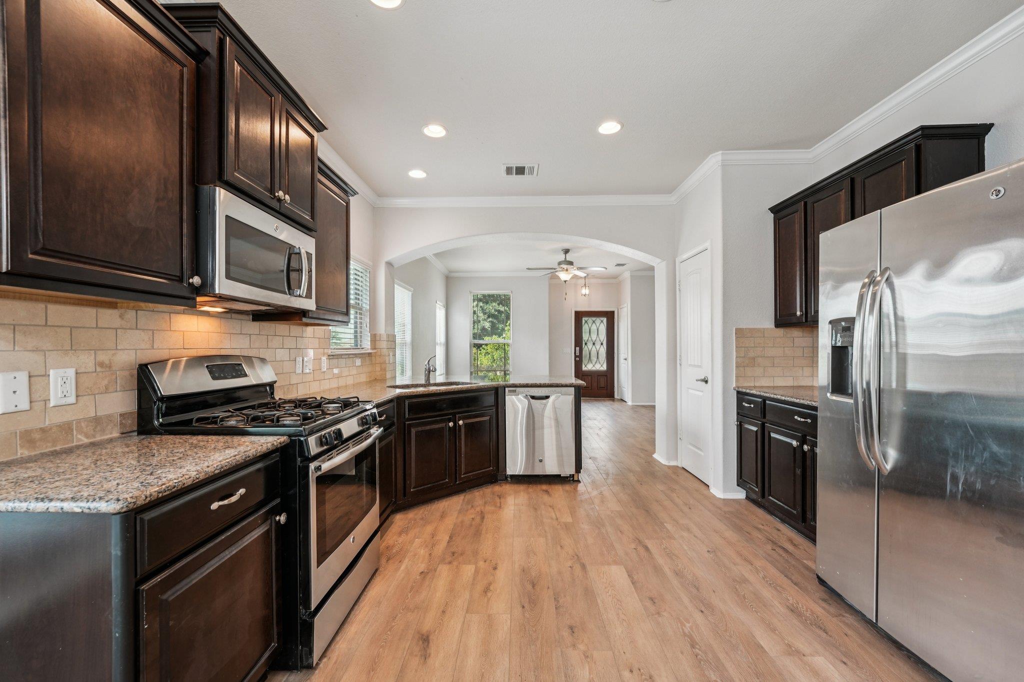 10017 Pinnacle Crest Loop, Austin, TX 78747