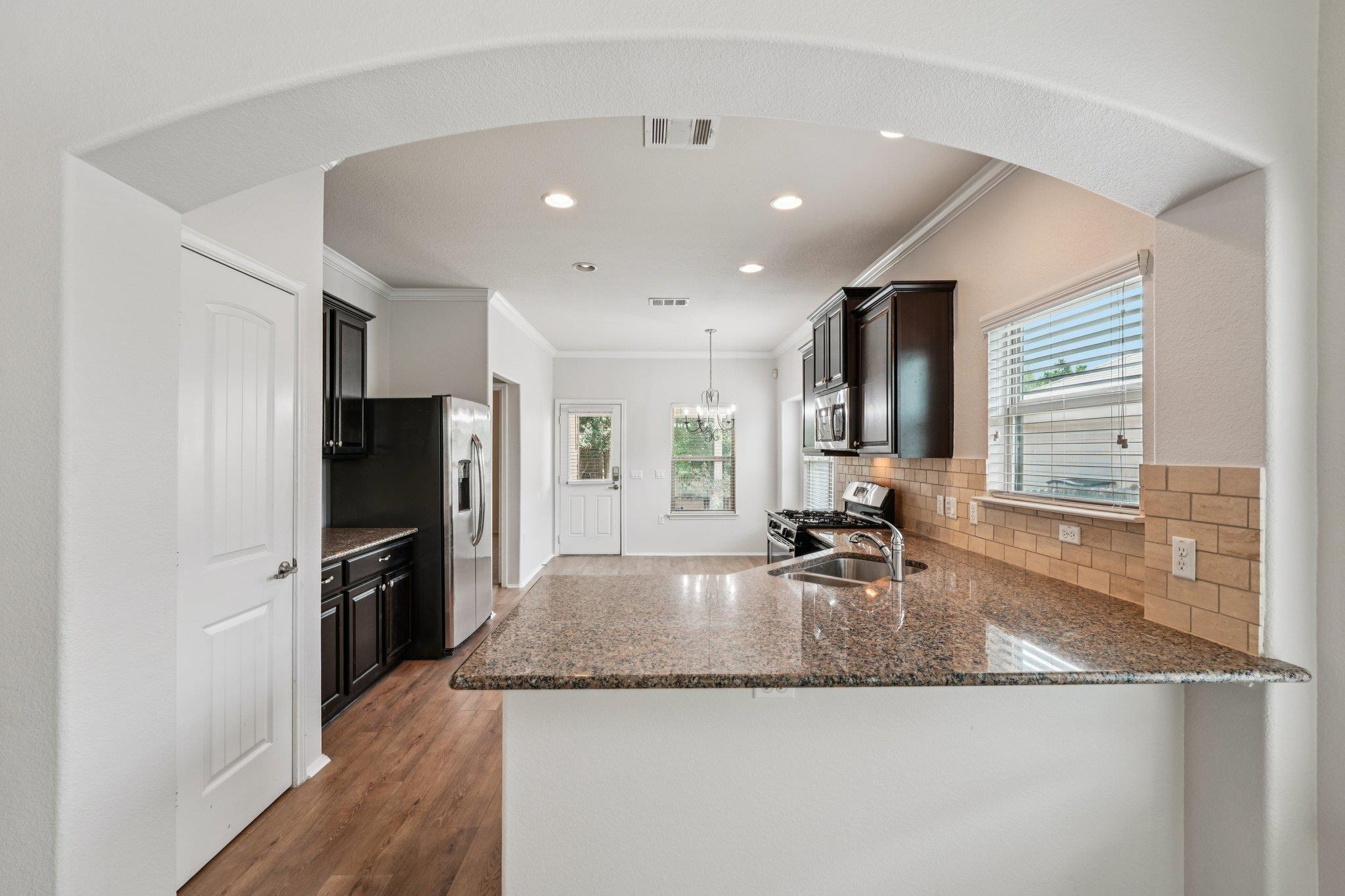 10017 Pinnacle Crest Loop, Austin, TX 78747