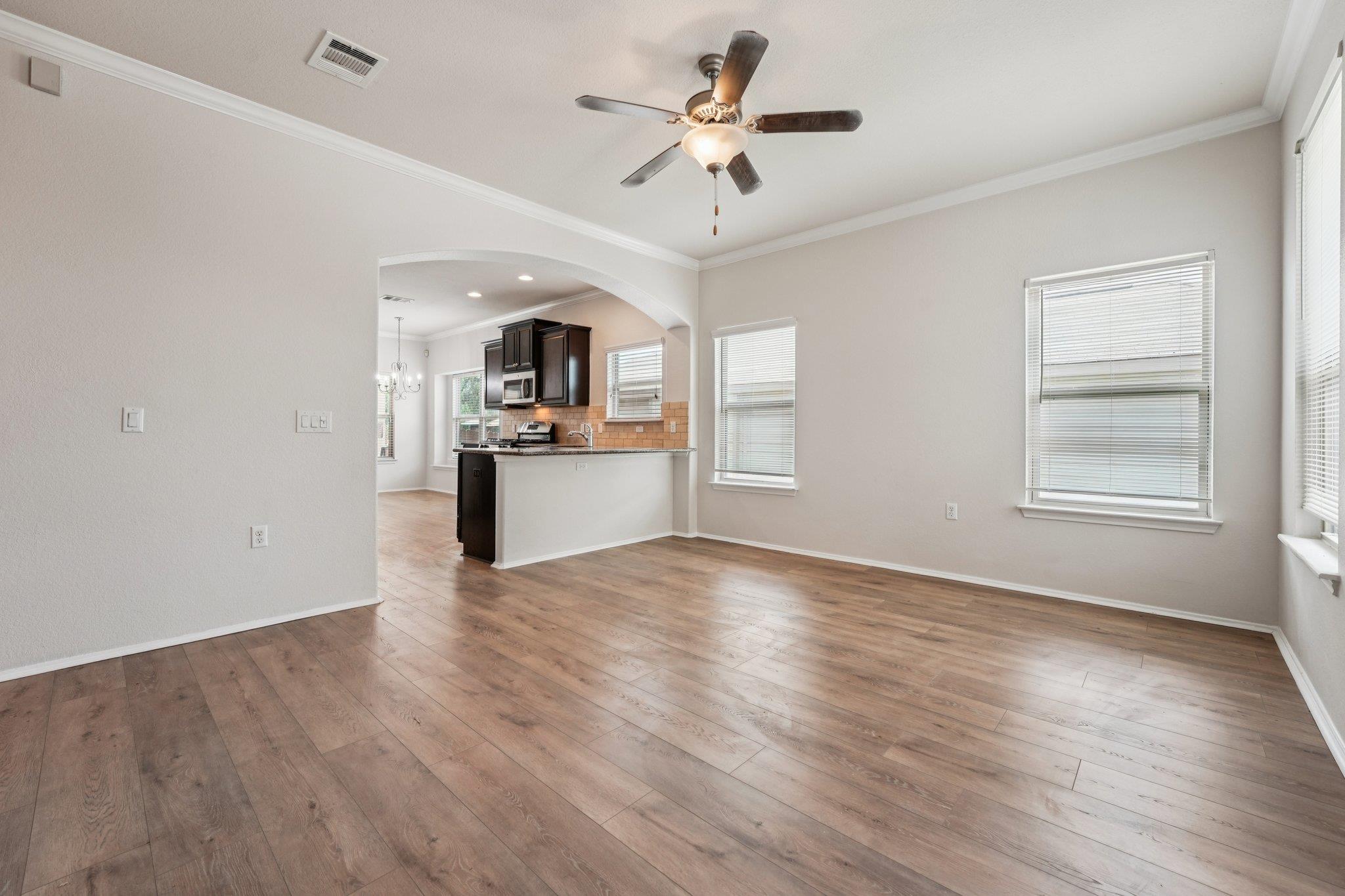 10017 Pinnacle Crest Loop, Austin, TX 78747