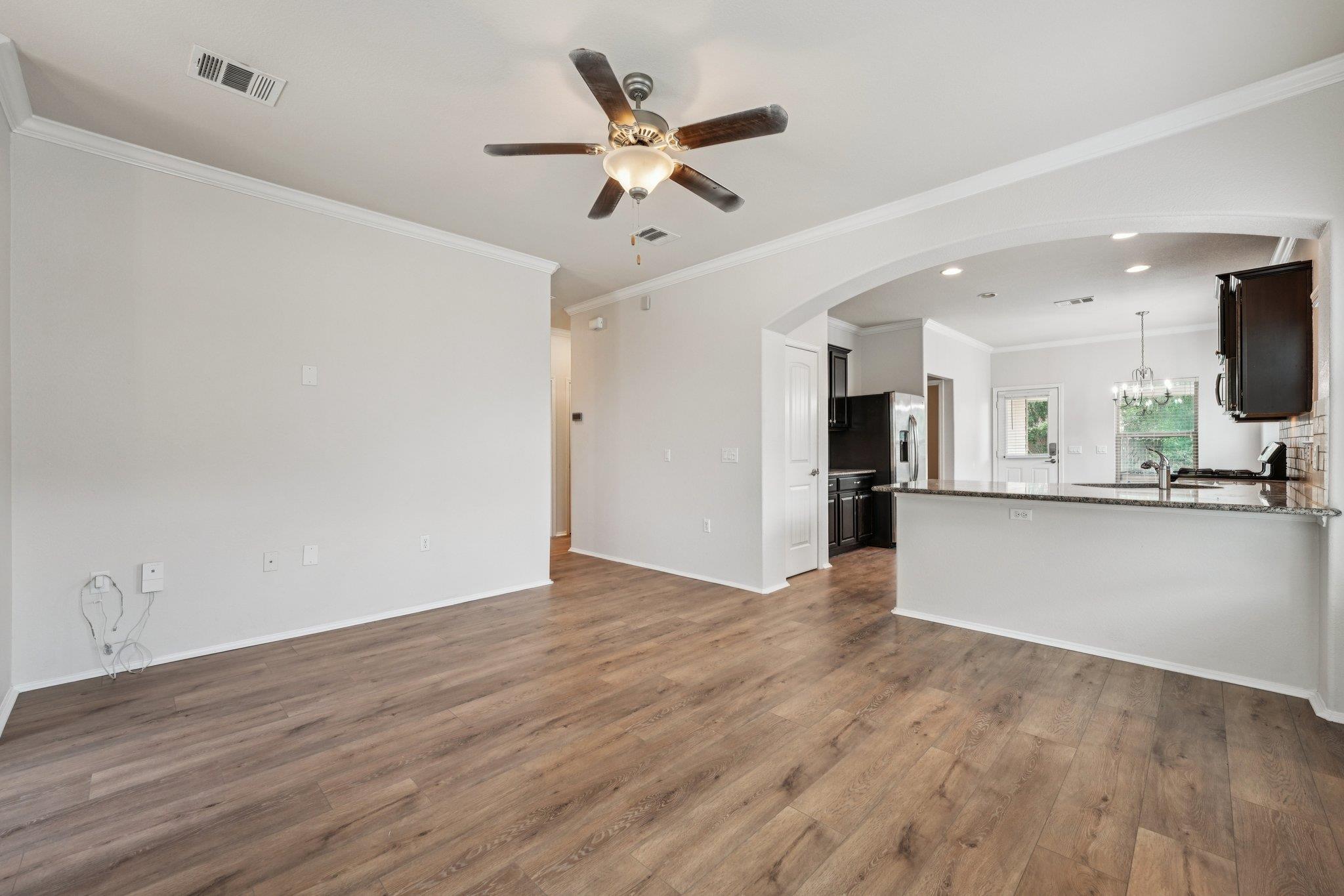 10017 Pinnacle Crest Loop, Austin, TX 78747